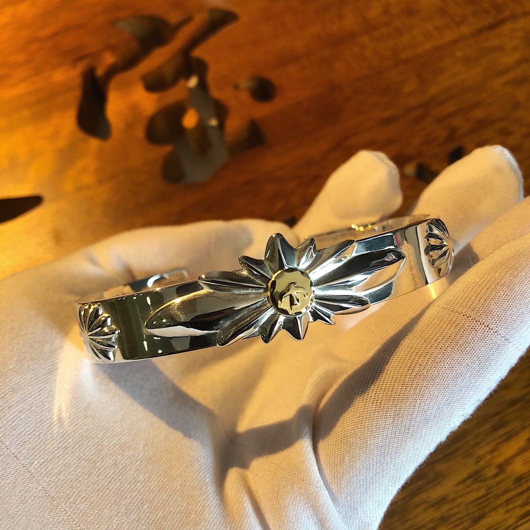 Takahashi Bangle