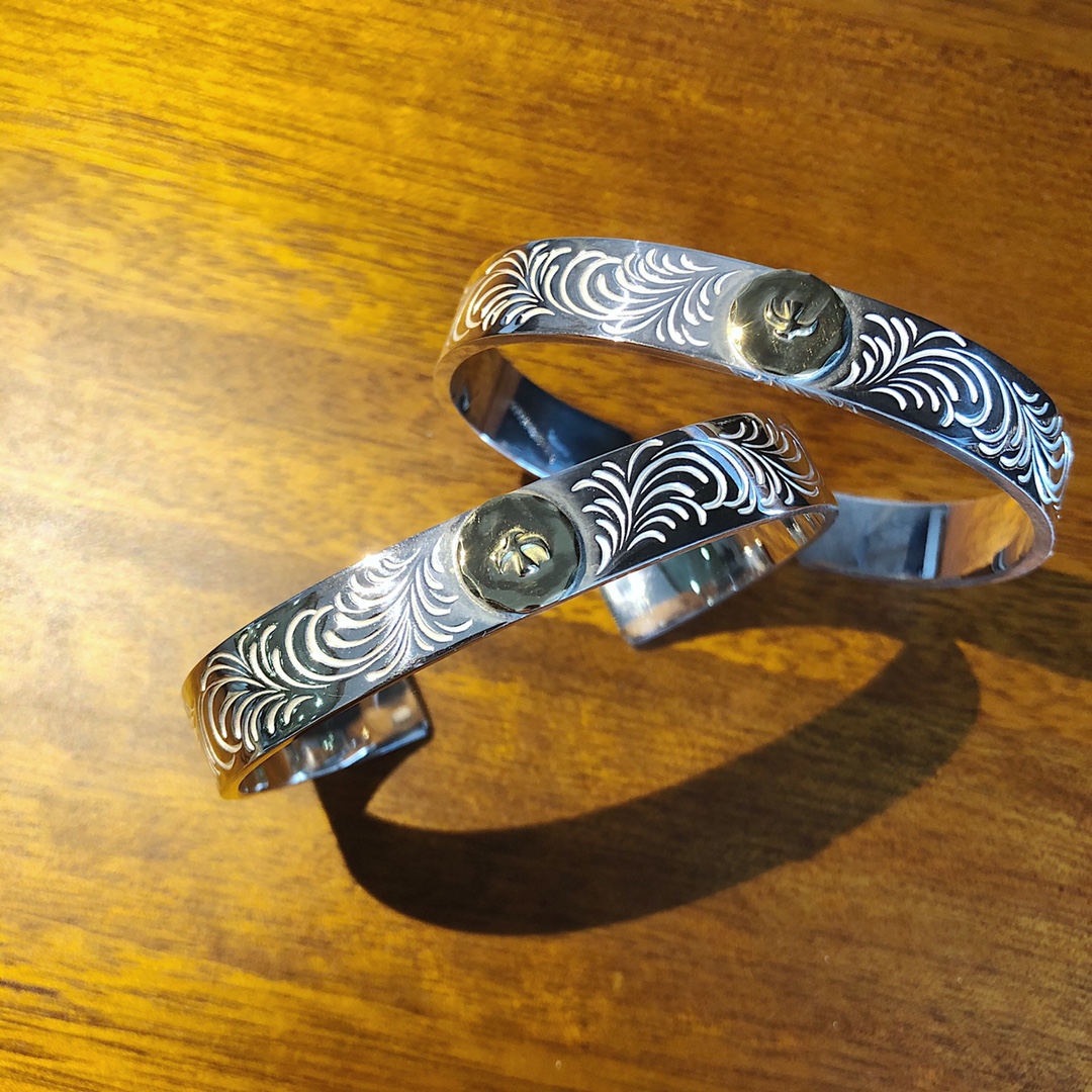 Takahashi Bangle
