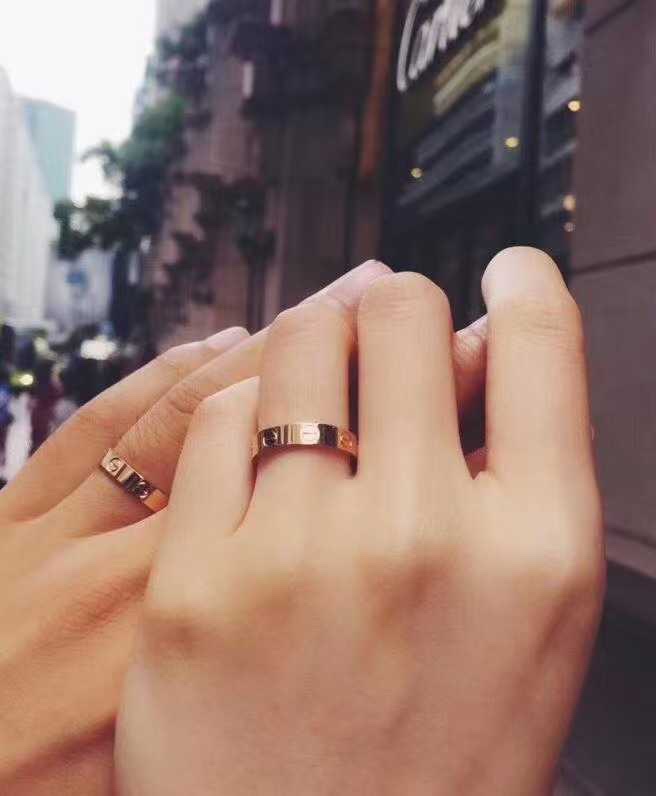Cartier 卡地亚情侣戒指 上手效果参考