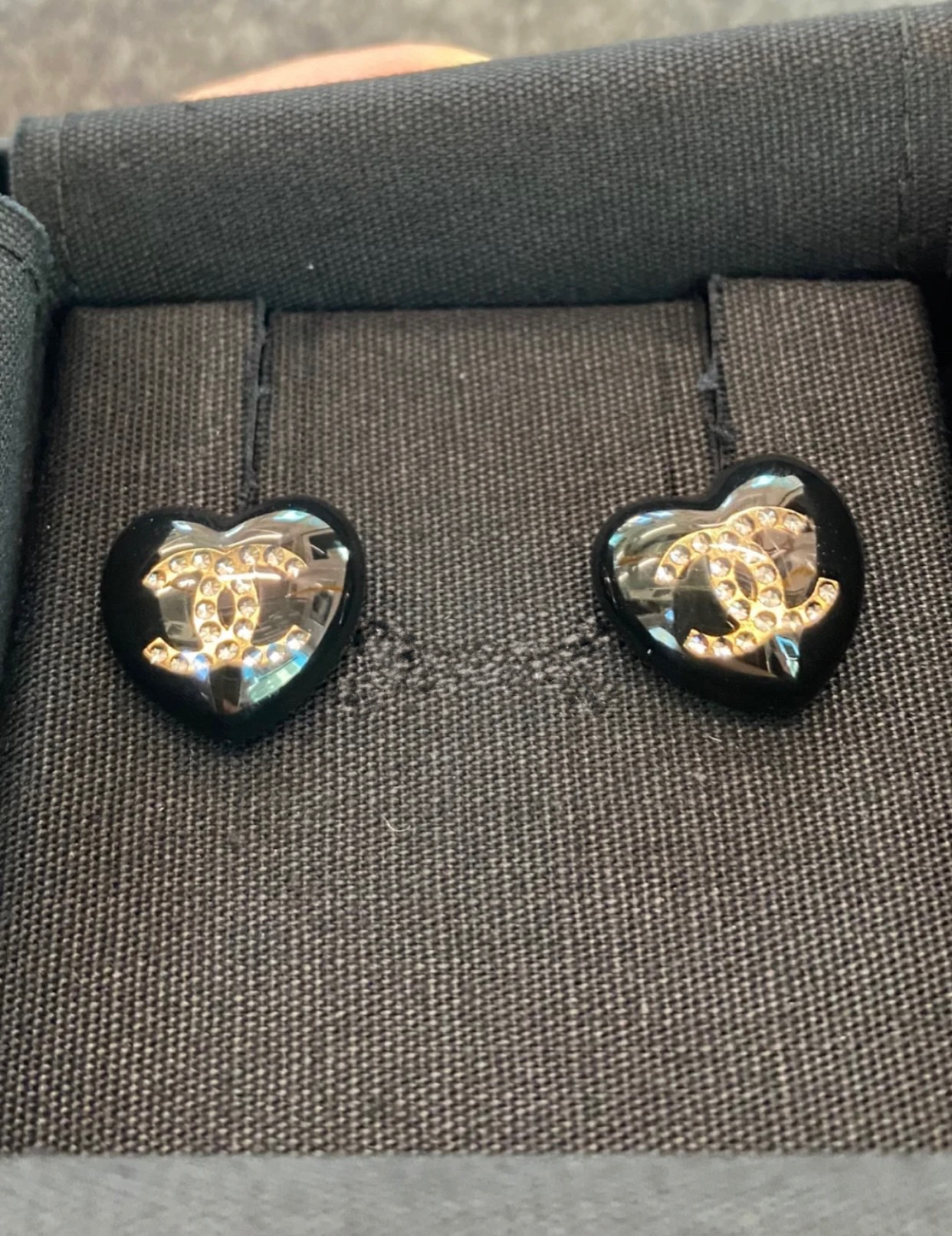 NO:104009,Black love earrings, limited quantity, spot instant delivery, Chanel earrings, chanel19860909黑爱心耳钉 数量有限现货秒发,香奈儿耳钉,chanel,Jewelry