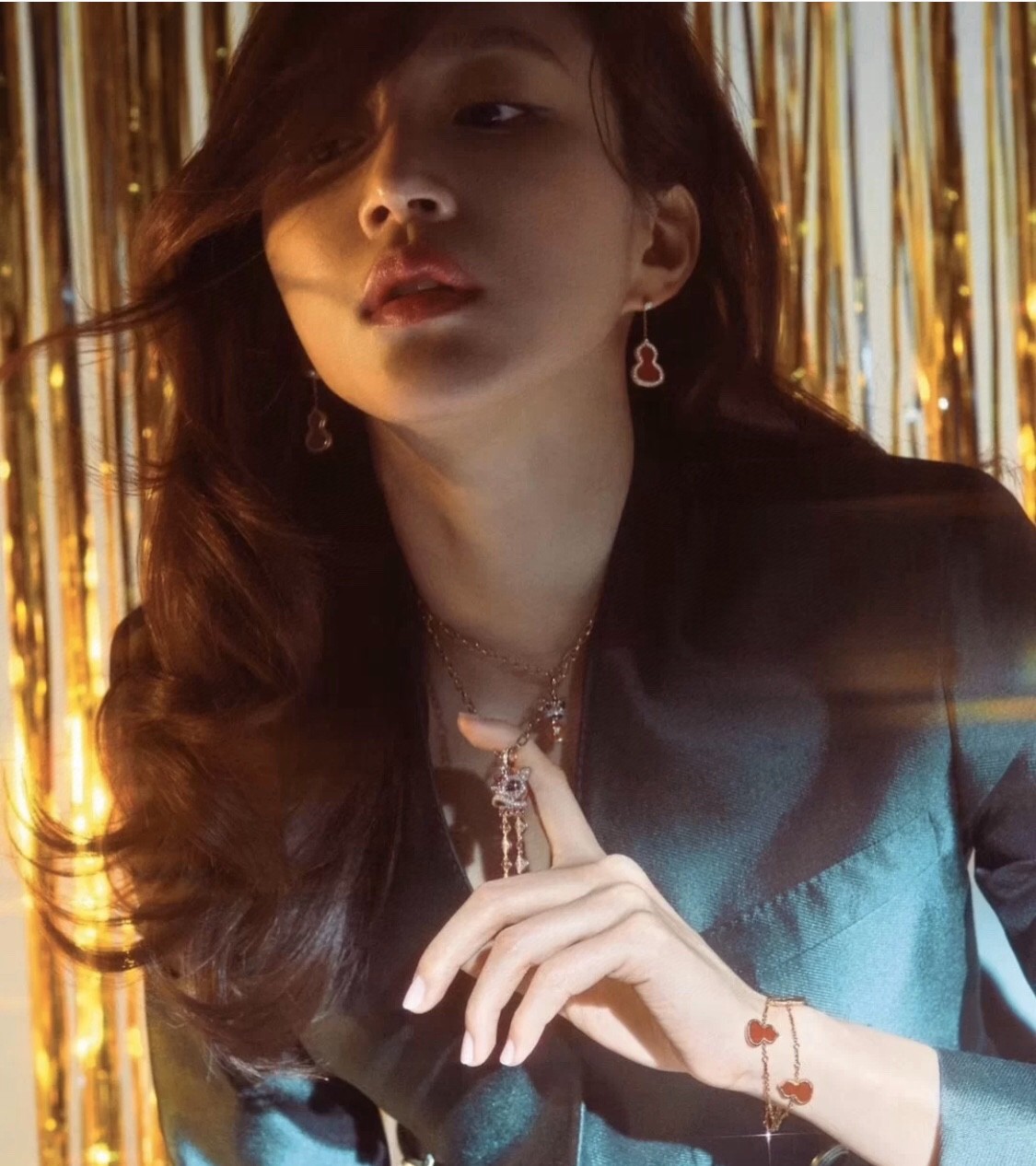 NO:103021,Hot Kirin Jewelry qeelin same style as big-name stars S925 sterling silver material high-end custom Wulu gourd red agate tassel earrings hot Seiko original fief logo print Qeelin Qilin brings the new Wulu series wealth-hunting gourd series exquisite gourd ear hangers that absorb wealth and fortune, Kirin earrings, qeelin, earrings, pure silver19860909火爆麒麟珠宝 qeelin 大牌明星同款 S925纯银材质 高级定制 Wulu葫芦红玛瑙流苏耳线耳钉耳环火爆精工原版封地logo字印 Qeelin 麒麟带来全新wulu系列招财葫芦系列吸财福禄的精致葫芦耳吊,麒麟耳钉,qeelin,earrings,pure silver,Jewelry