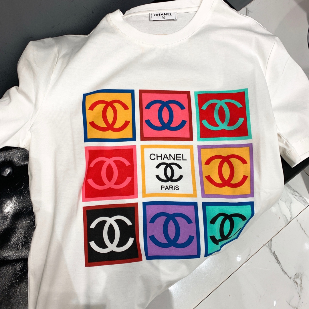 La calidad del producto más alta
 Chanel AAAAA+
 Ropa Camiseta