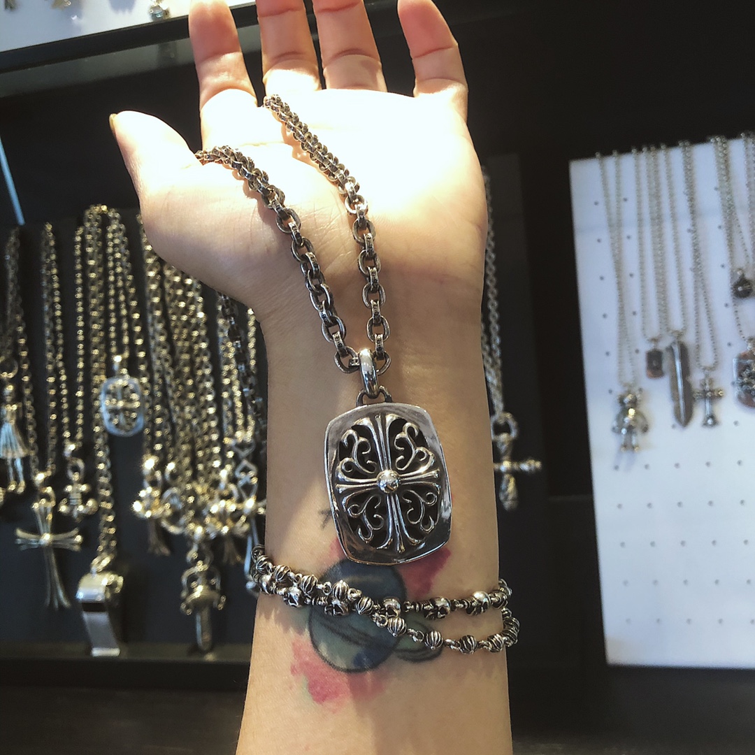 Chrome Hearts 𝐂𝐡𝐫𝐨𝐦𝐞 𝐡𝐞𝐚𝐭𝐬克罗心 蔓藤牌项链