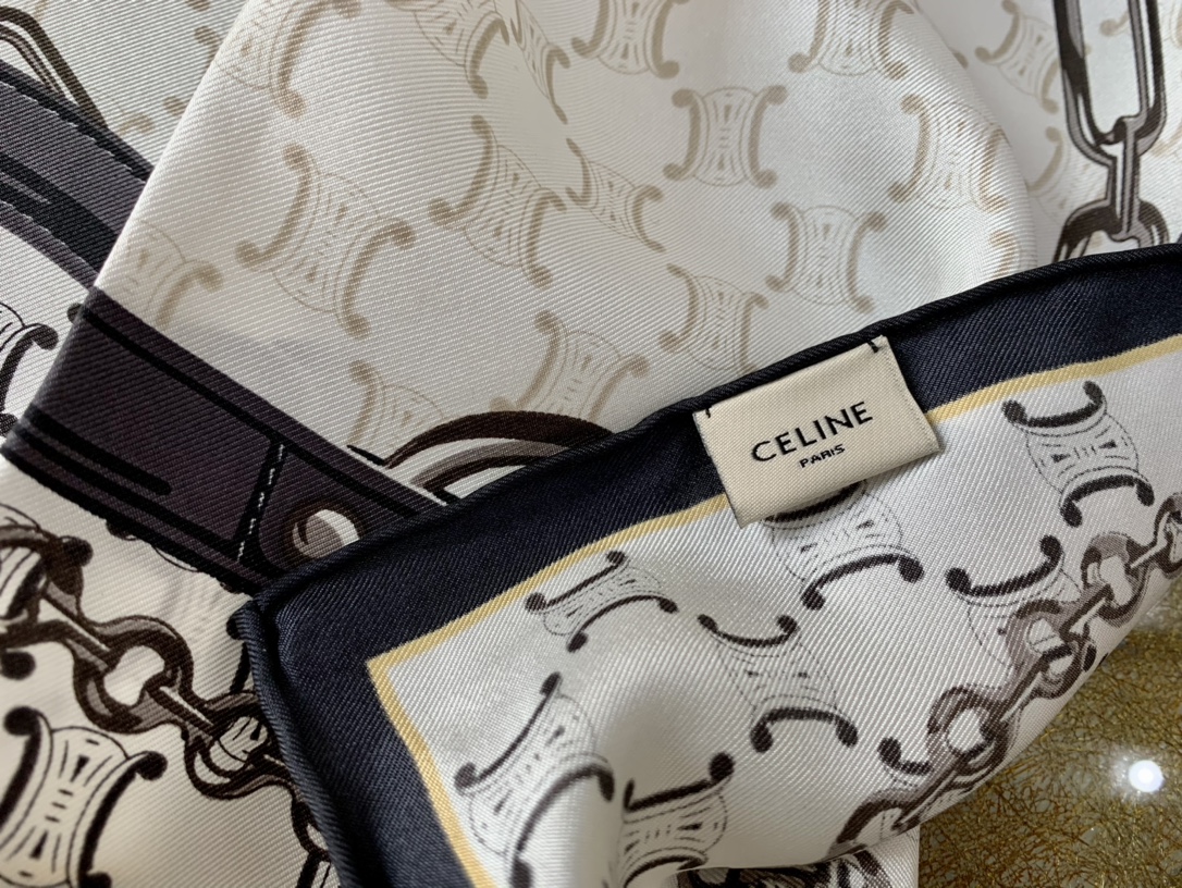 CELINE赛琳凯旋门标志100真丝方巾