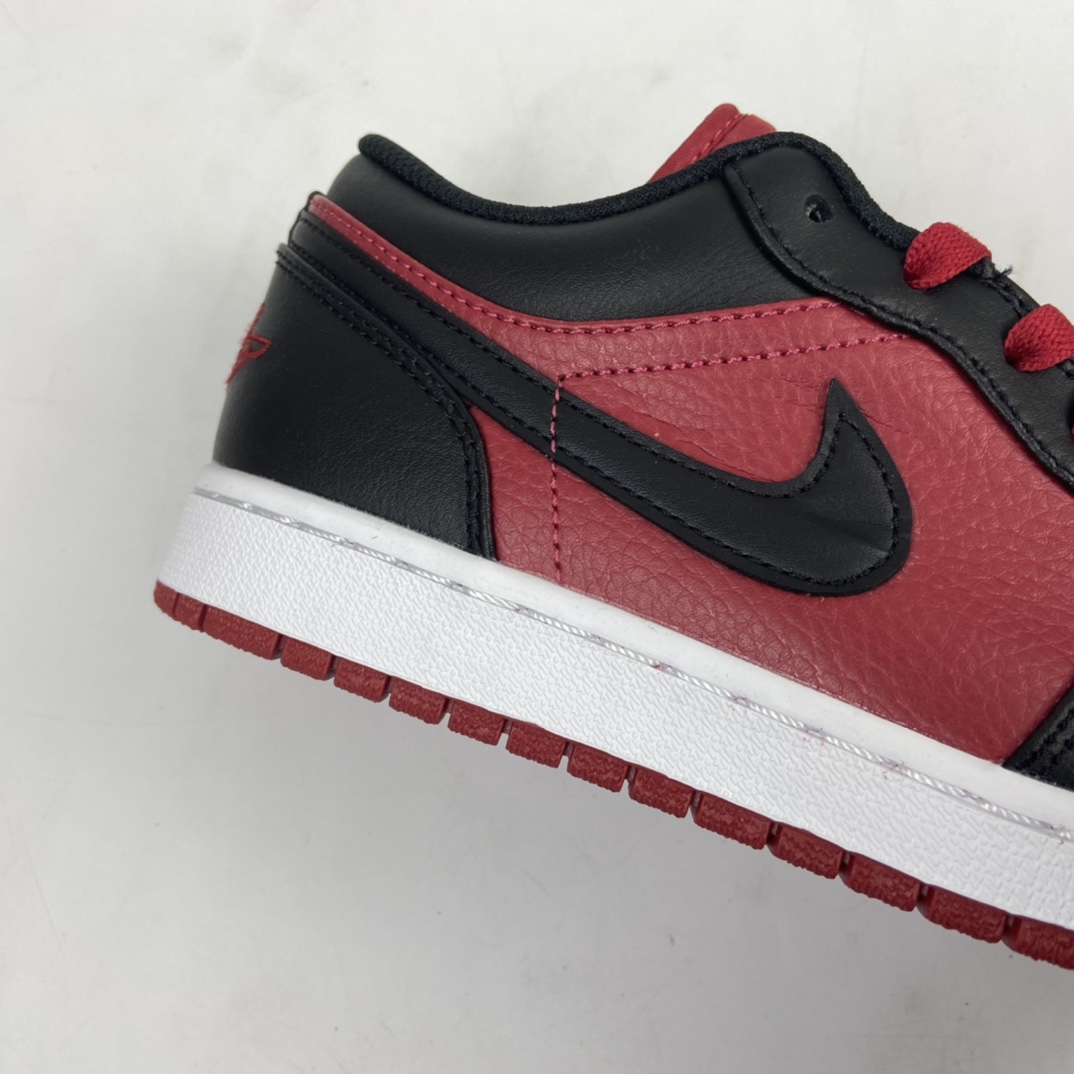 240 Air Jordan 1 Low AJ1低帮时尚休闲板鞋 553558-610
