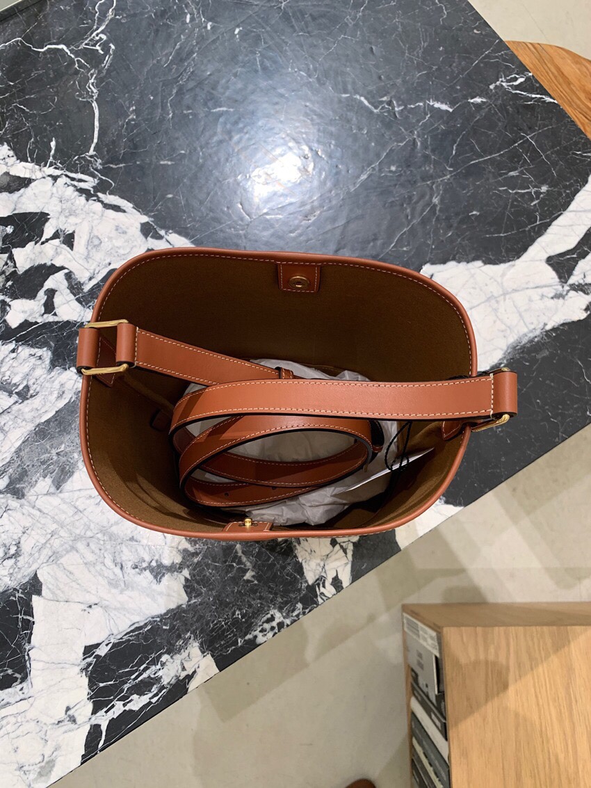 Triomphe Canvas Bucket Bag - Comprehensive 5