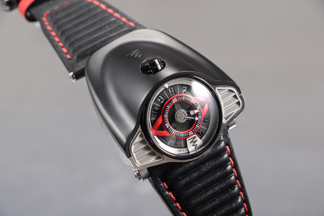 NO:741765,Diamond Azimuth/The latest and most sci-fi watch. This timepiece universe represents speed and precision, suitable for those who pursue speed and passion. Azimuth relaxes with the wind and fights against the wind, bursting out the ultimate track passion, inspired by the subversive work of classic cars. Take this Azimuth car series timepiece and go chasing the wind together. The unique case profile design is derived from the curves of the retro Porsche 911. The eye-catching dial is similar to a racing speedometer, and the time function is relatively simple.  It is not a very complicated watch. The main thing is that the workmanship is individual. It is decorated with two vents. The case is made of 316L polished stainless steel and is made of one-piece sandblasting PVD technology. The processing is extremely difficult. Therefore, the labor price is a little expensive. Of course, such a good case must be matched with an imported mechanical movement, and the time stability is naturally unquestionable.  The brand mark GT003 engraved on the entire watch is clear and lively, and the energy storage of this watch is 36 hours of power. It has the shape of a sports car as advertised, and also has the power of a sports car. The entire watch scale is 50mmx54mm, and it is magnificent. The leather strap is like a crocodile gill, showing domineering and style. It is 30 meters waterproof for daily use. It is an Azim watch worth owning.19860909钻 阿兹姆/ 最新最科幻的腕表 这个时计宇宙代表了速度和精确度,适合那些追求速度与激情的人.阿兹姆 顺风而弛,逆风迎战,迸发极致赛道激情,灵感源于经典汽车的颠覆性之作. 带上这款Azimuth汽车系列时计,一起去追风吧. 独特外壳轮廓设计来源于复古保时捷911炫耀的曲线.醒目表盘类似赛车计速器,时间功能还是比较简单的. 并不是一款非常复杂的腕表,主要是做工显得个性.装饰两个通风口,表壳采用316L抛光不锈钢材质一体成型,喷砂PVD工艺,加工难度极高.所以工价也是稍微有一点点小贵的,当然这么好的外壳,当然要搭配进口机械机芯,时间稳定度自然不容置疑,整体表款篆刻品牌标GT003清晰明快,而且这款腕表的储能是36小时的动力,一贯如宣传一样拥有跑车的造型,亦有跑车的动力.整表尺50mmx54mm,大气斐然.鳄鱼腮一样皮革表带,彰显霸气与格调,30米生活防水,值得拥有的阿兹姆手表.,,Watch