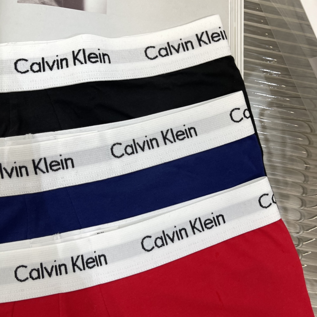 C款男士红色系三条装内裤组合✅工厂跟单，面料95%精梳棉✅颜色组合：黑色，蓝色，红色✅尺码：S,M,L,