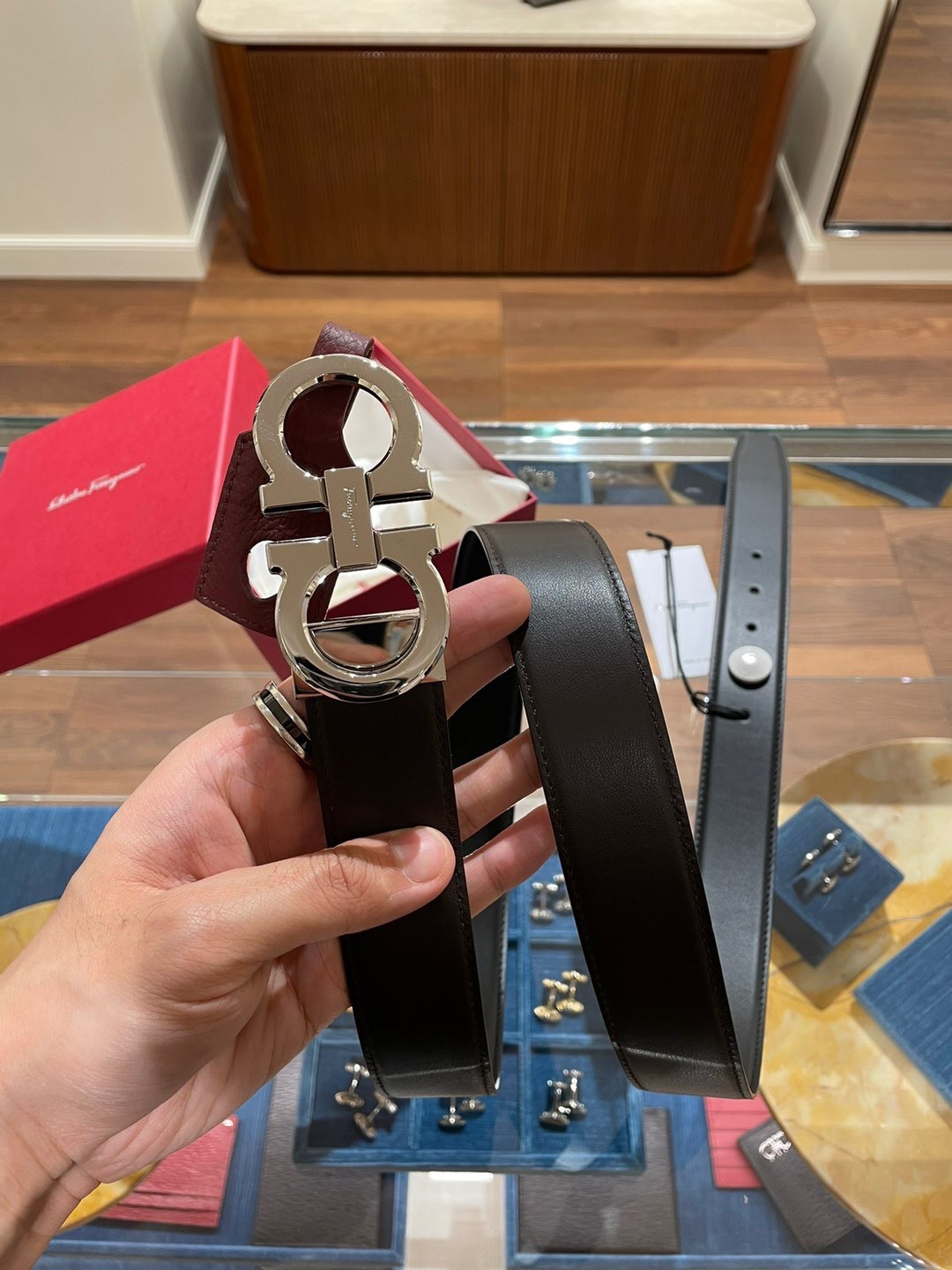 Ferragamo 国现 Ferragamo菲拉格慕 男士皮带 枪色黑棕 双面可用，可自由裁剪 尺码更合身，附件