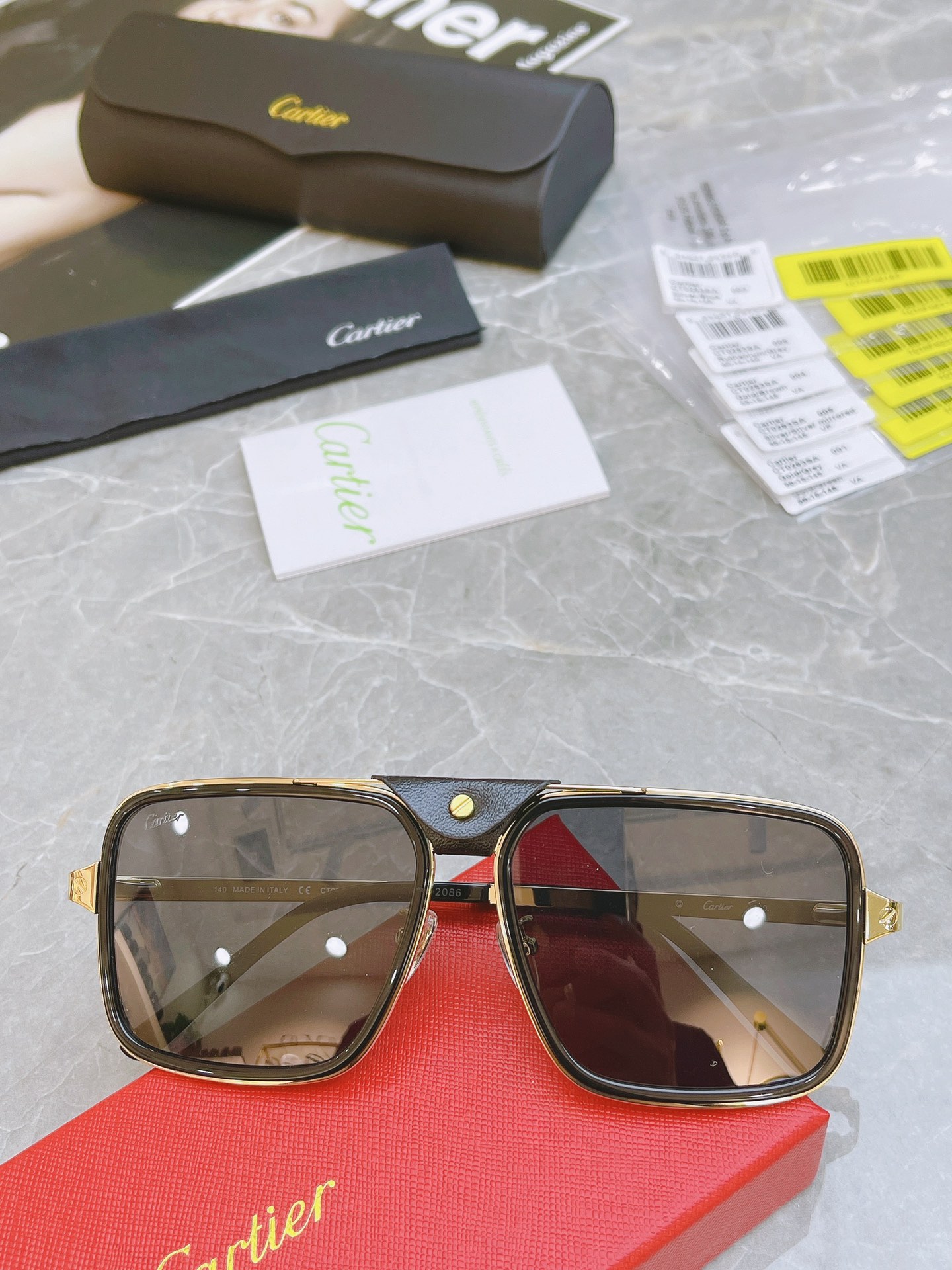 [Cartier Eyewear]Purchasing Quality Leather buckle can be freely disassembled