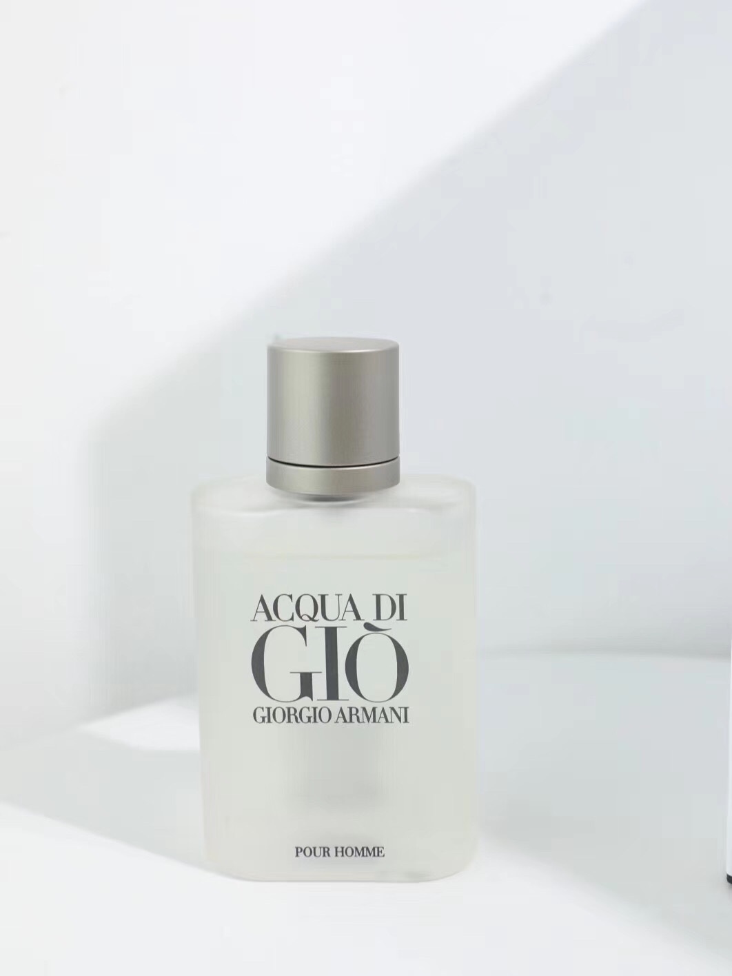 Giorgio Armani Acqua di Gio Eau de Toilette for Men - Fresh, Aquatic Scent 5 i1614279758 7189 4