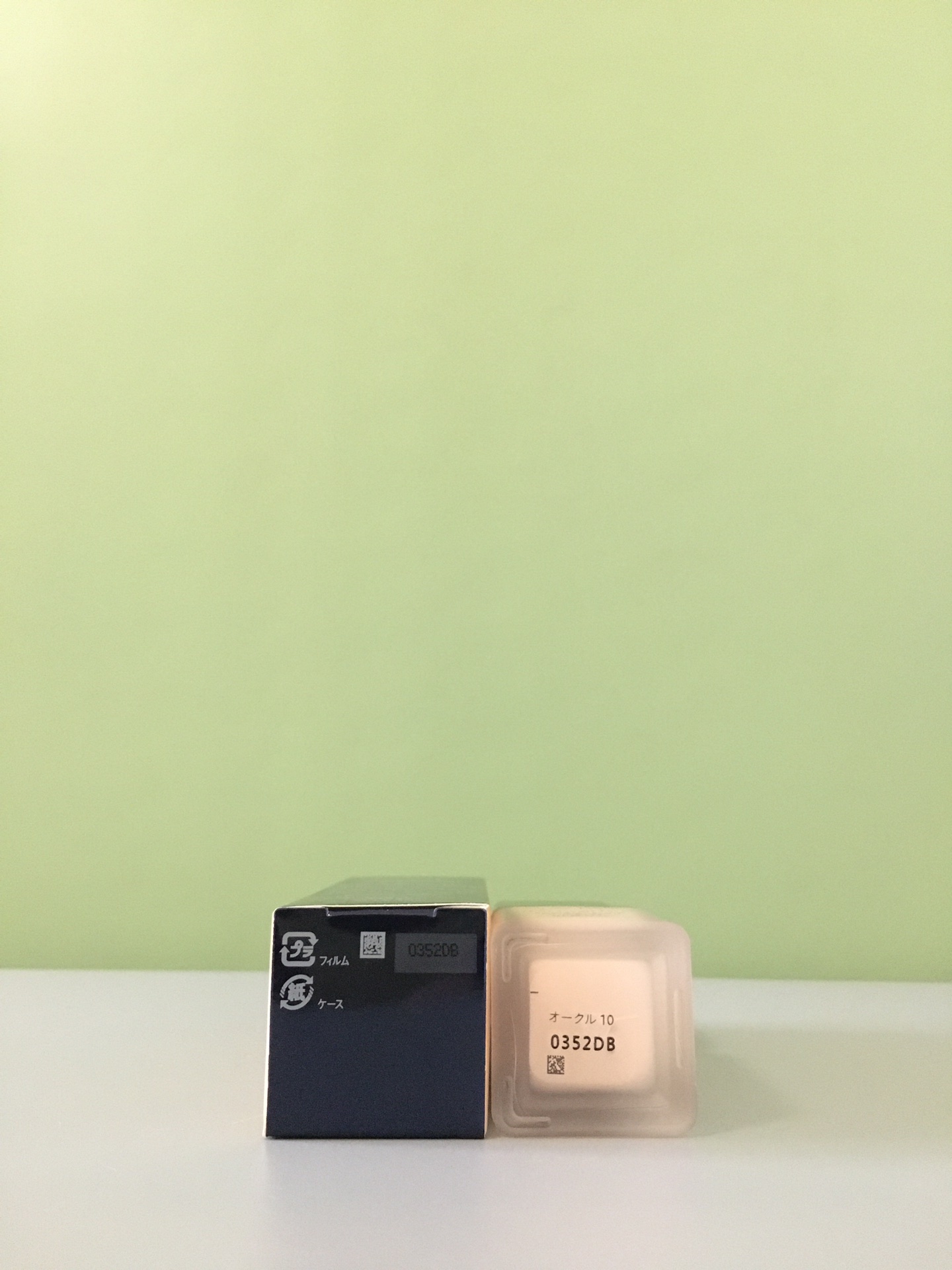 Clé de Peau Beauté Radiant Fluid Foundation Matte SPF20 - Long-Lasting Finish 4 i1614313132 4489 2