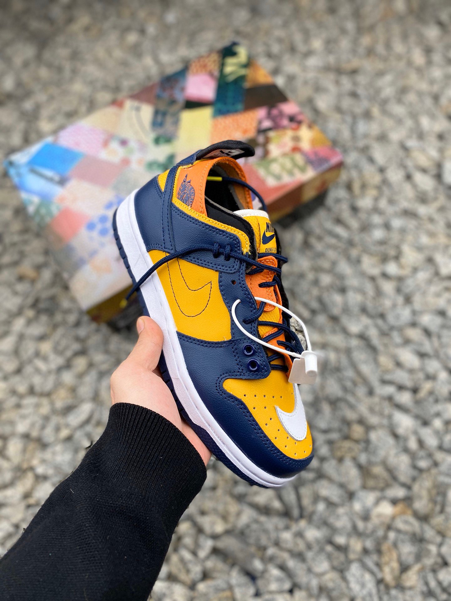230 Dunk SB low联手EJDER 主理人打造Nike Dunk SB 巴黎时装周走秀 CZ8149-700