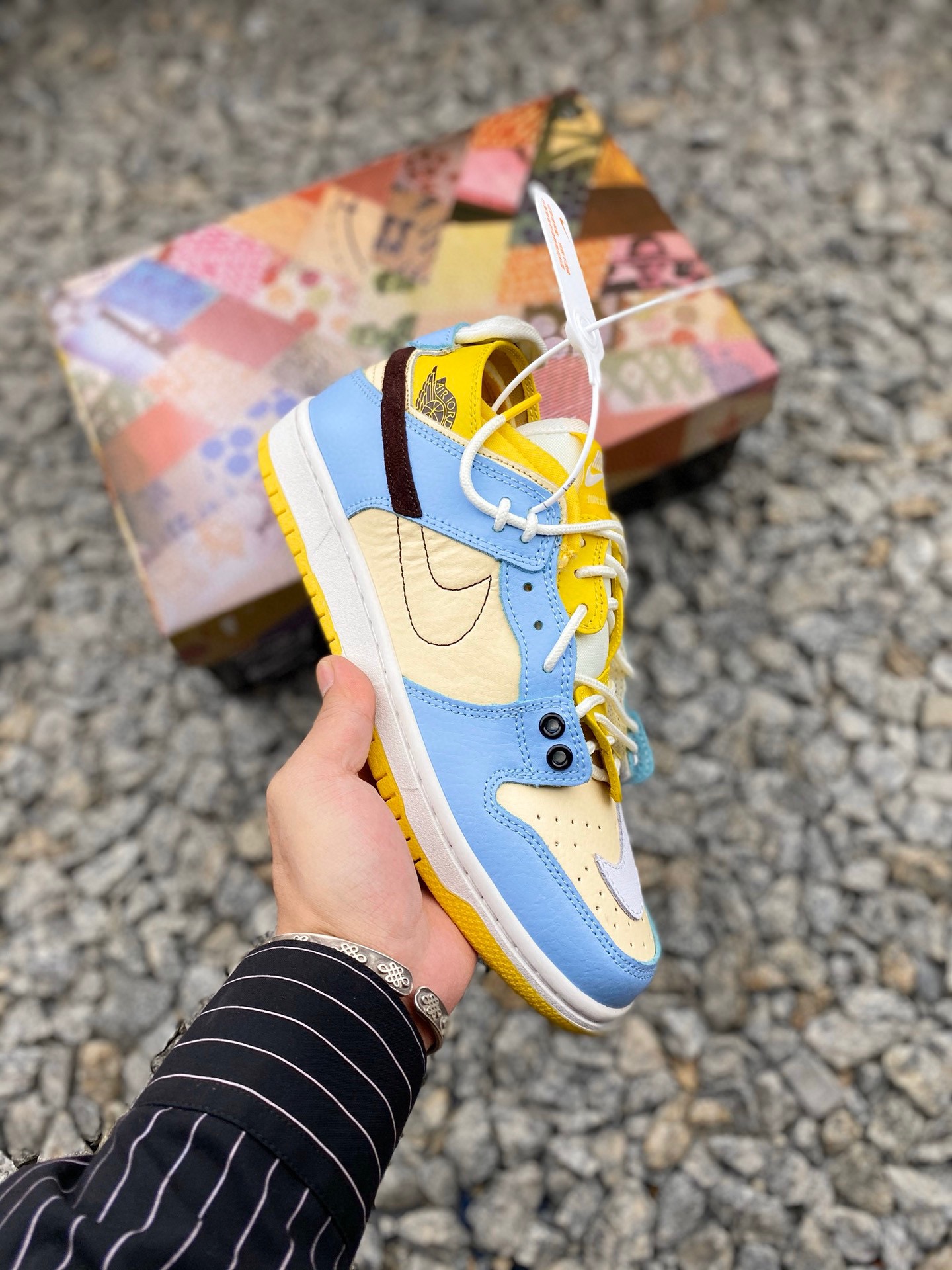 230 Dunk SB low联手EJDER 主理人打造Nike Dunk SB 巴黎时装周走秀 CZ8149-700