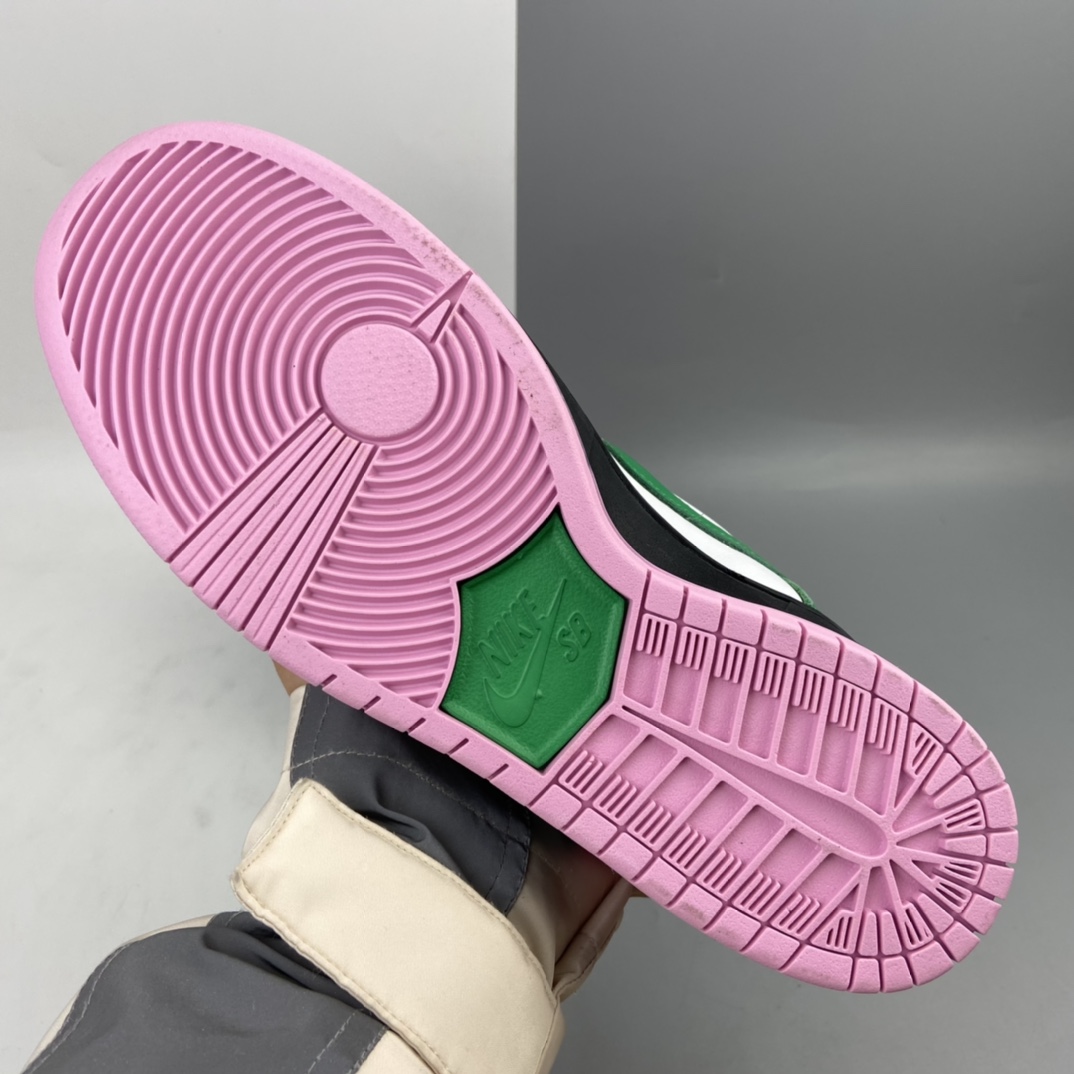 320 Nk SB Dunk High Pro”Invert Celtics”扣篮系列高帮休闲运动滑板板鞋“反转黑粉凯尔特人”CU7349-001