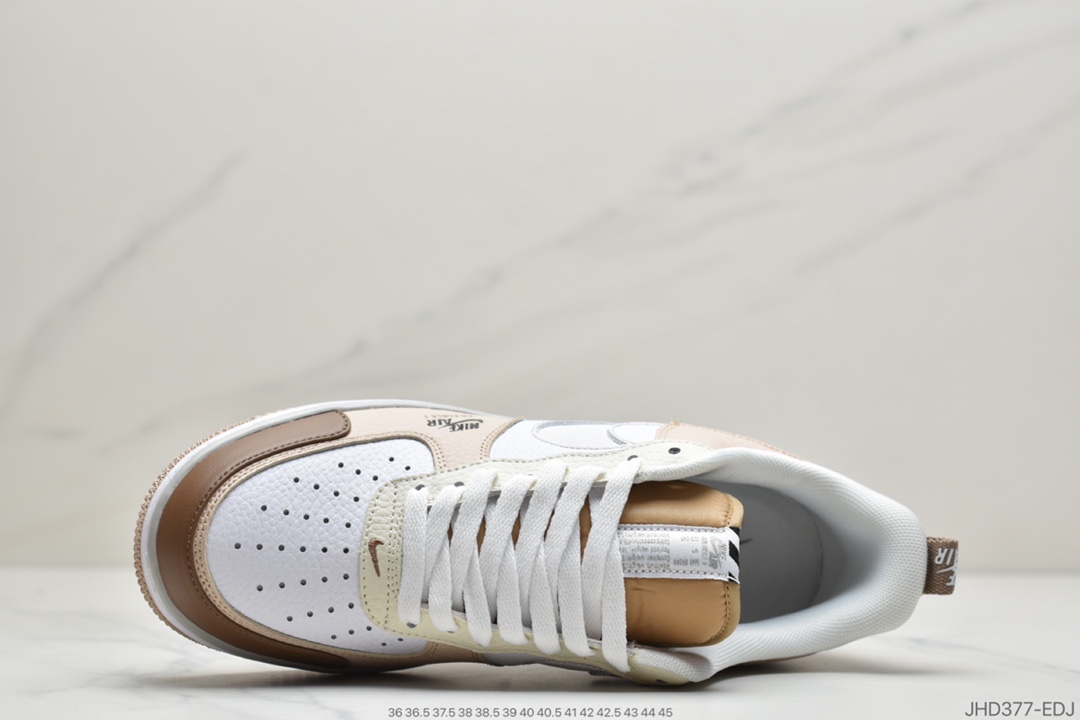 200 耐克 Air Force 1 Premium 空军一典号经板鞋 CV3039-101