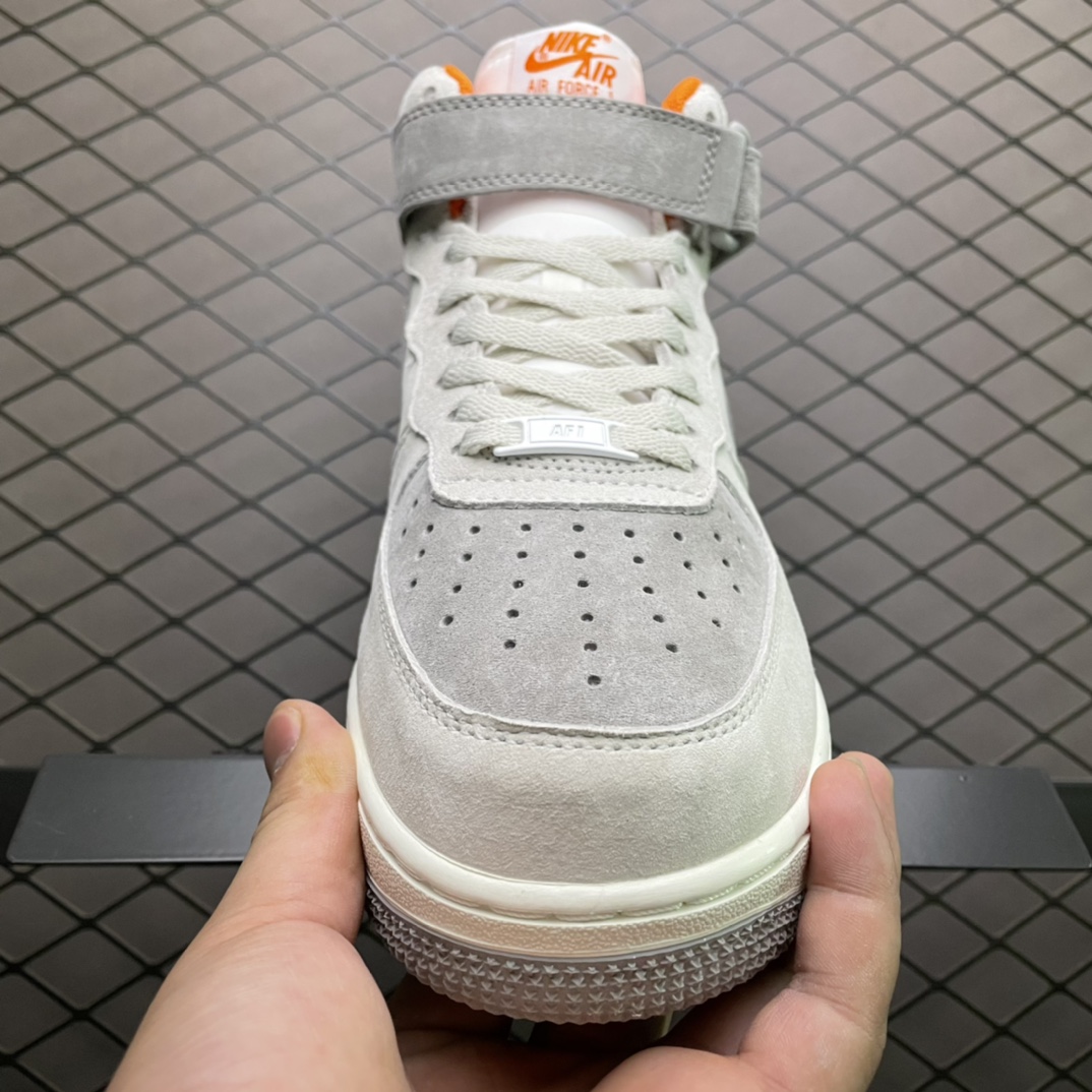 260 NK Air Force 1 空军一号中帮休闲运动板鞋 CQ5059-105