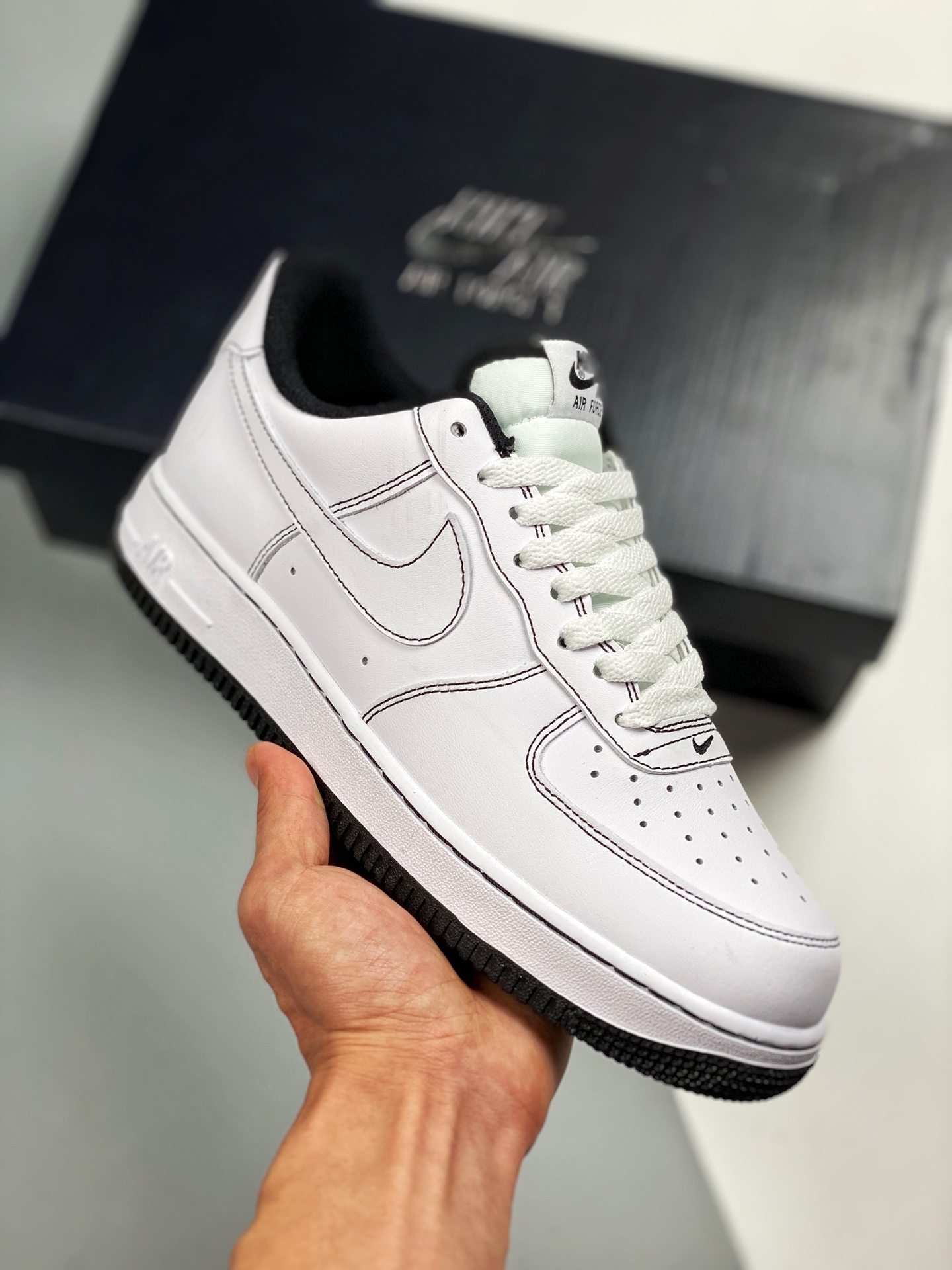 Air Force 1 '07 blanco/negro con costuras, horma y cartón originales, auténtica Fuerza Aérea, enfocado en canales de co…