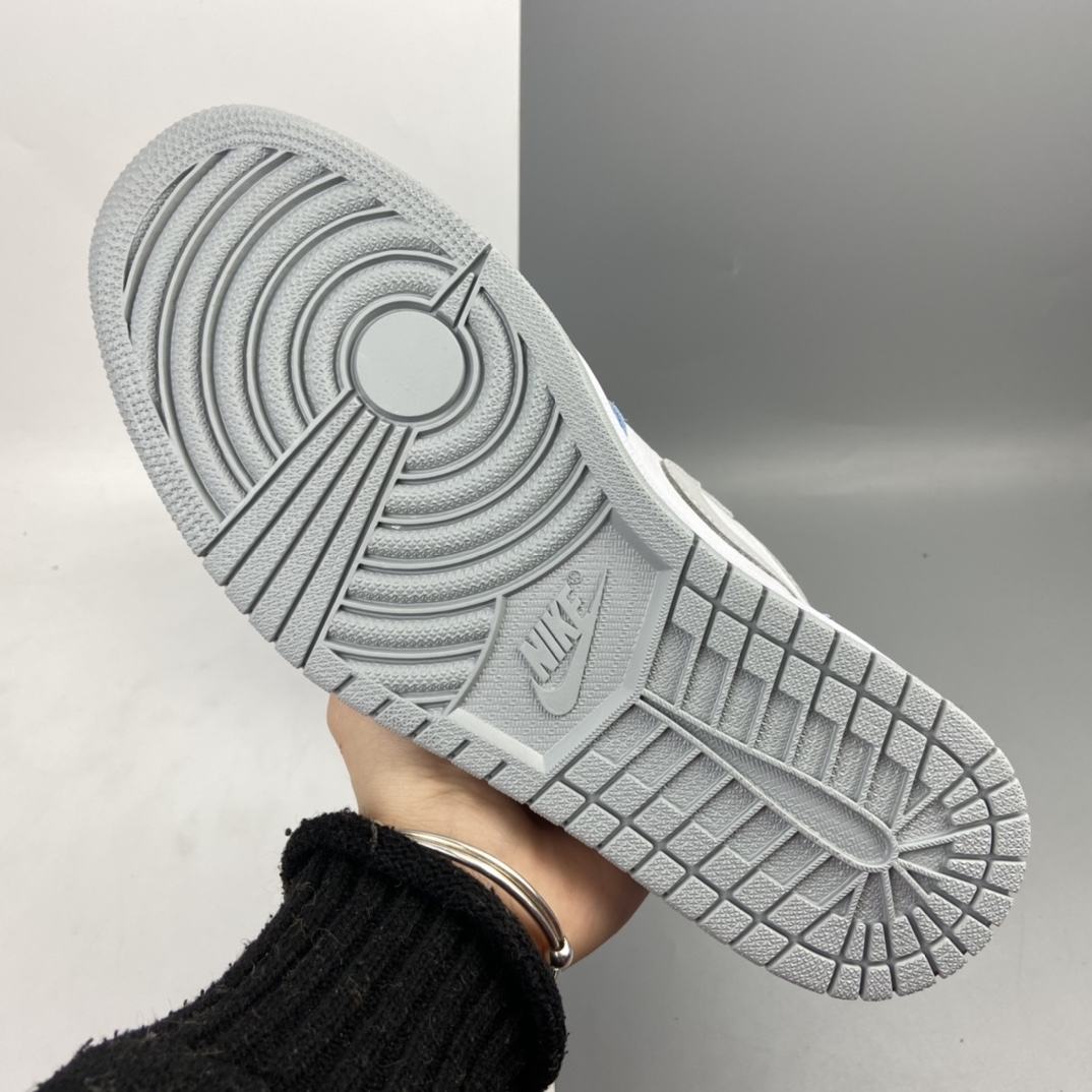 300 Air Jordan 1 Hyper Royal AJ1乔1水洗北卡蓝 高帮篮球鞋 555088-402