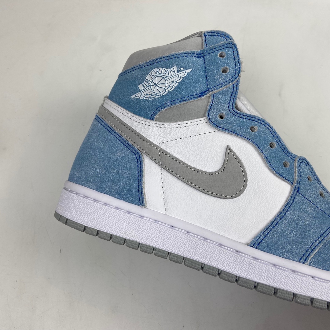 300 Air Jordan 1 Hyper Royal AJ1乔1水洗北卡蓝 高帮篮球鞋 555088-402