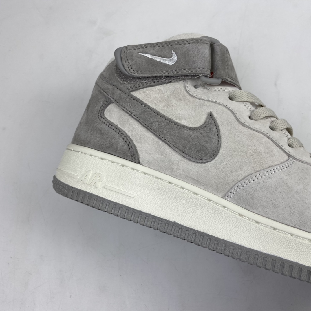 260 Nk Air Force 1 Mid 空军一号中帮休闲板鞋 CQ5059-105