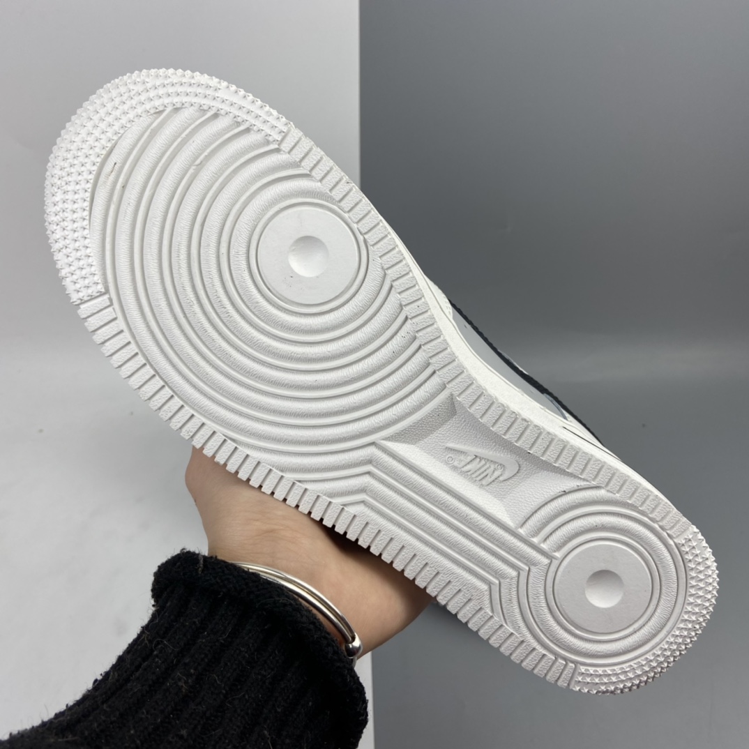 180 Nk Air Force 1’07 空军一号低帮休闲运动板鞋 AH0287-211