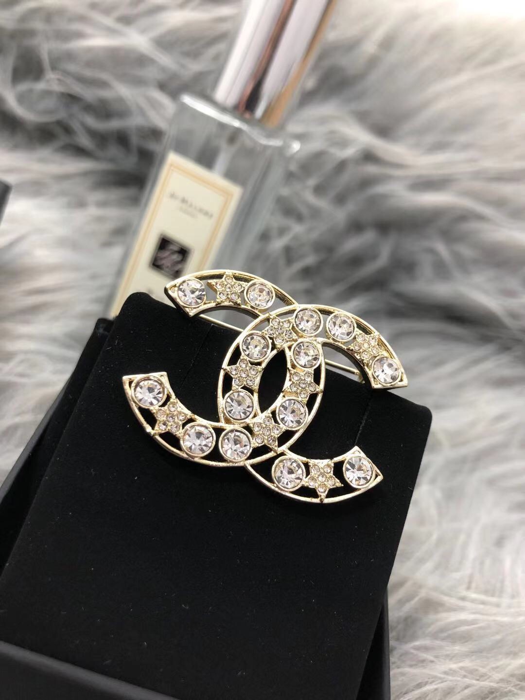 Chanel 小香 火爆最新 春夏系列 胸针