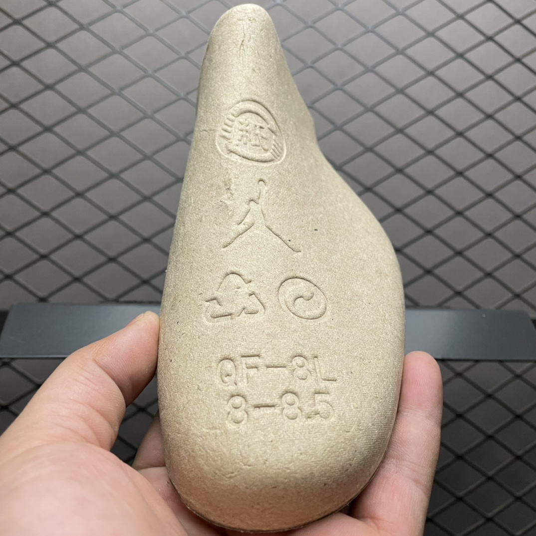 Air Jodan 1 High ”University Blue” 大学蓝配色 555088-134