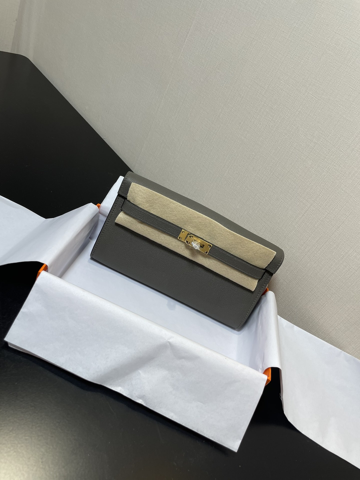 Hermès Kelly woc best-selling model, everyone must pay for it, practical, multi-purpose, detailed picture Color pewter gray, leather epsom [Ready