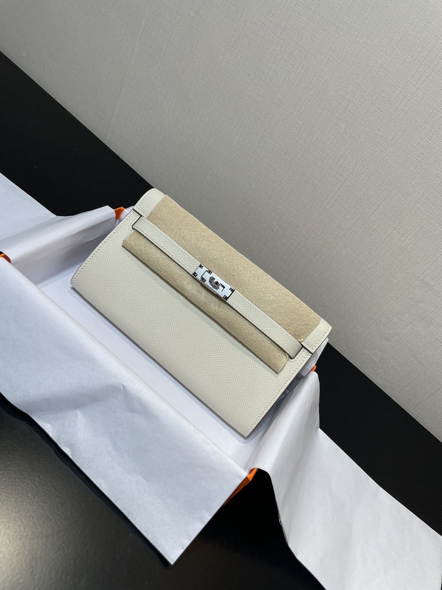 Hermes Kelly Batido Branco Hardware Prata Epsom