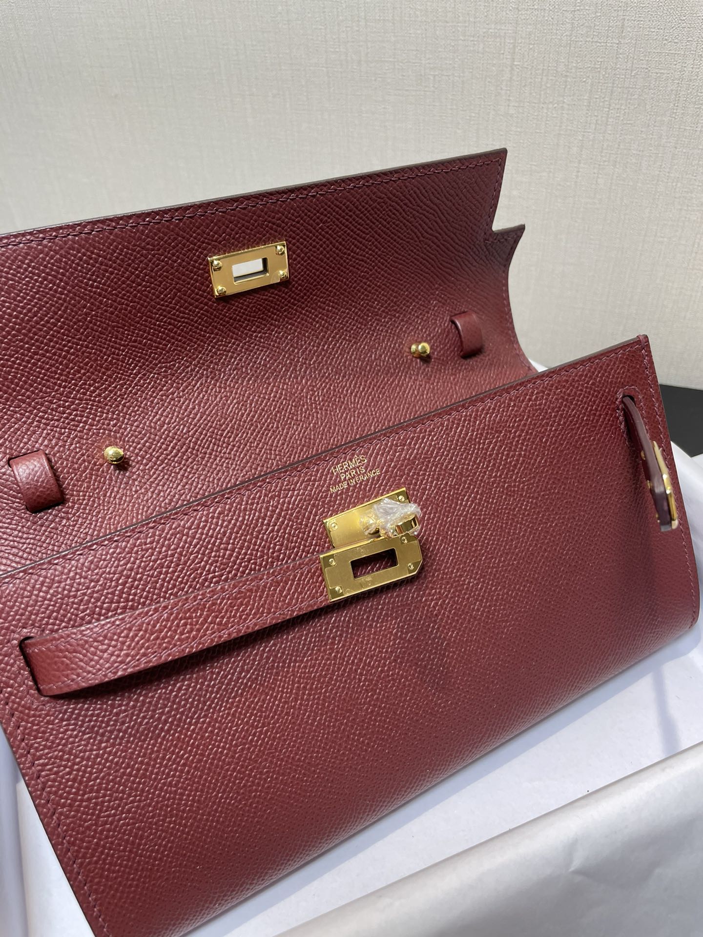 Hermès Kelly woc's best-selling model, everyone must pay for it, practical, multi-purpose, detailed picture, color burgundy, leather epsom [ready