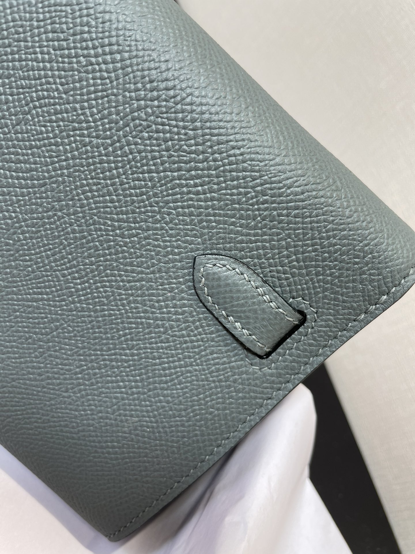 Hermès Kelly woc best-selling model, everyone must pay for it, practical, multi-purpose, detailed picture Color almond green, leather epsom [Read