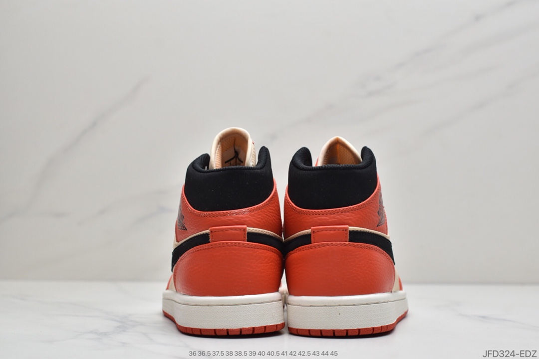 180 Air Jordan1 Retro Low AJ1 篮球板鞋554725-124