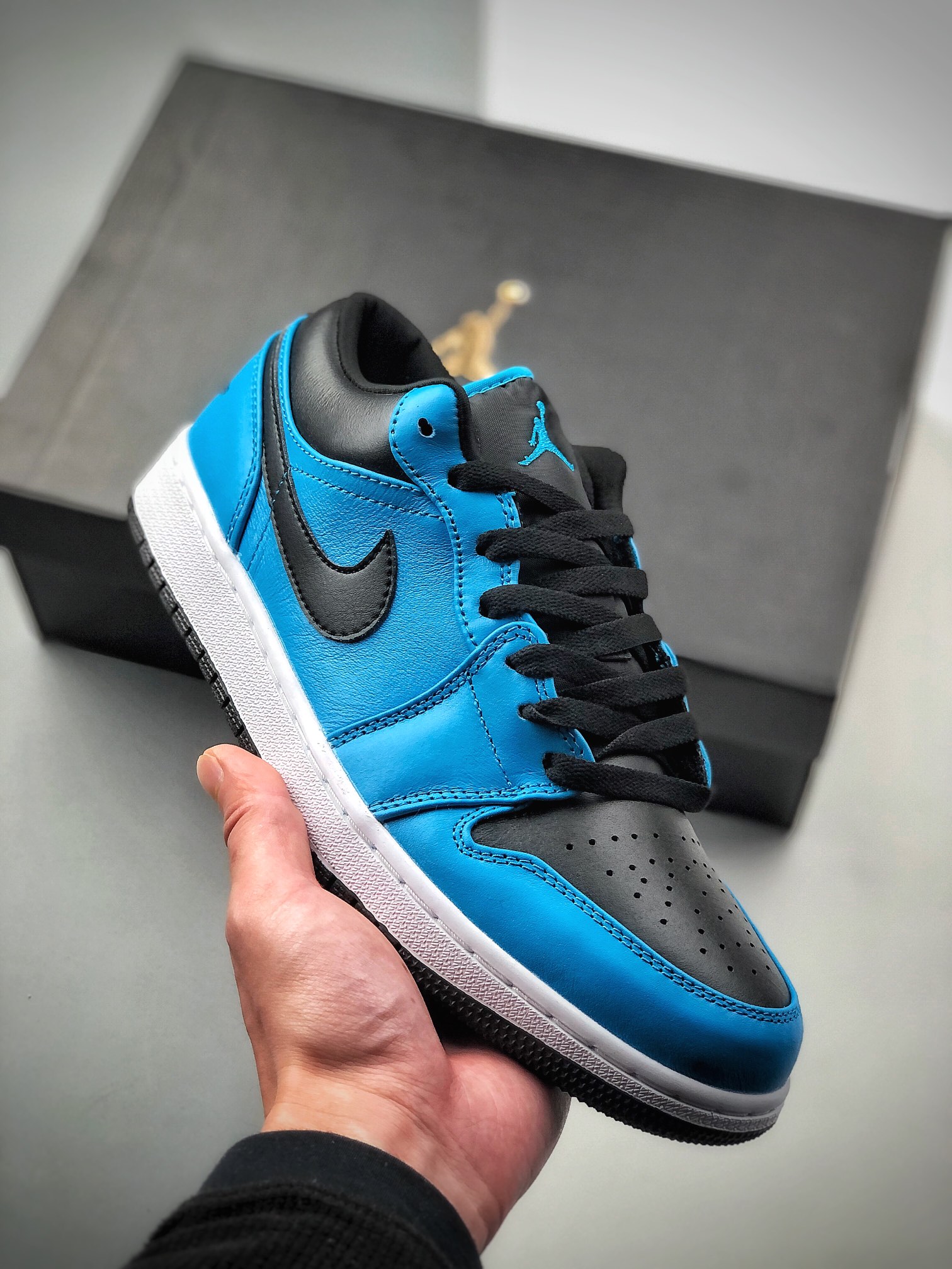 Air Jordan AJ1 Low de caña baja, azul y negro, piel de fábrica original, amortiguación de aire de planta completa integ…