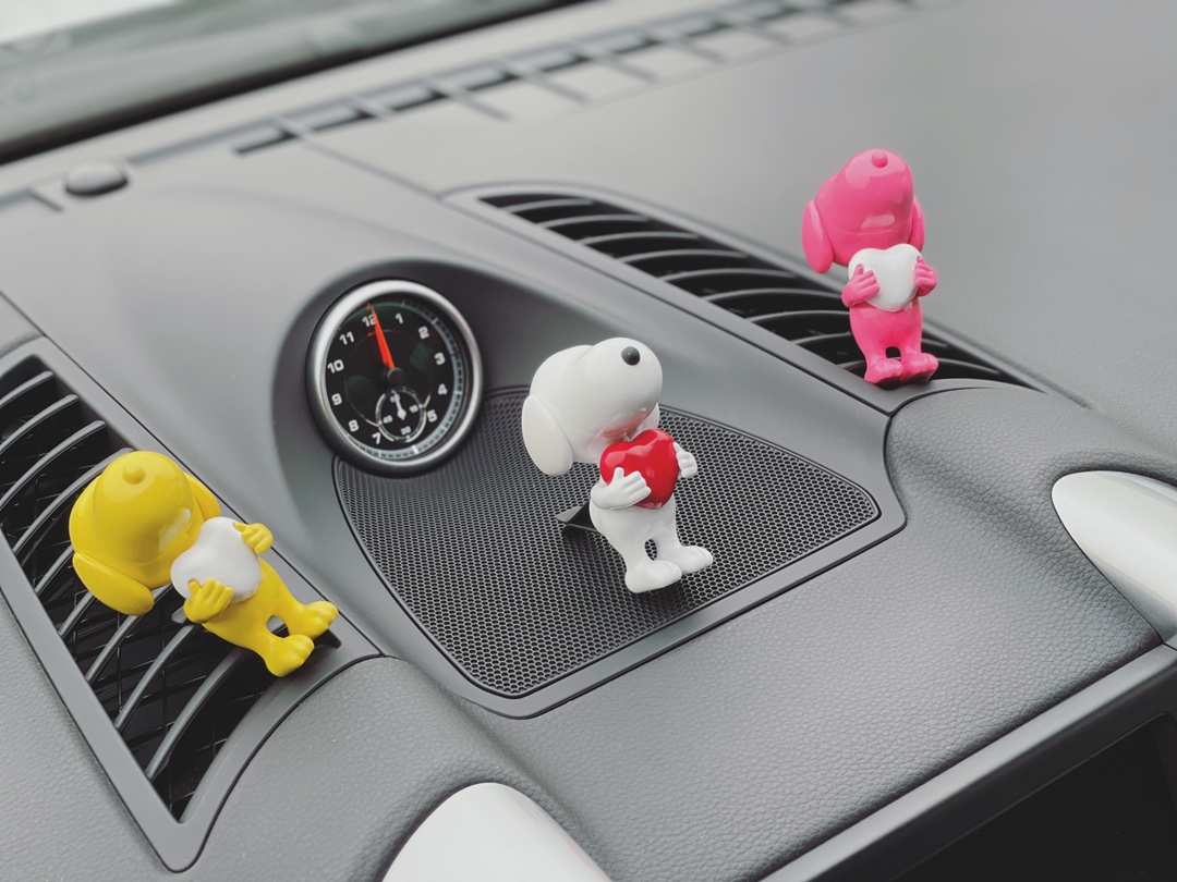 Snoopy In-Car Fragrance Diffuser Ornament - Comprehensive 2