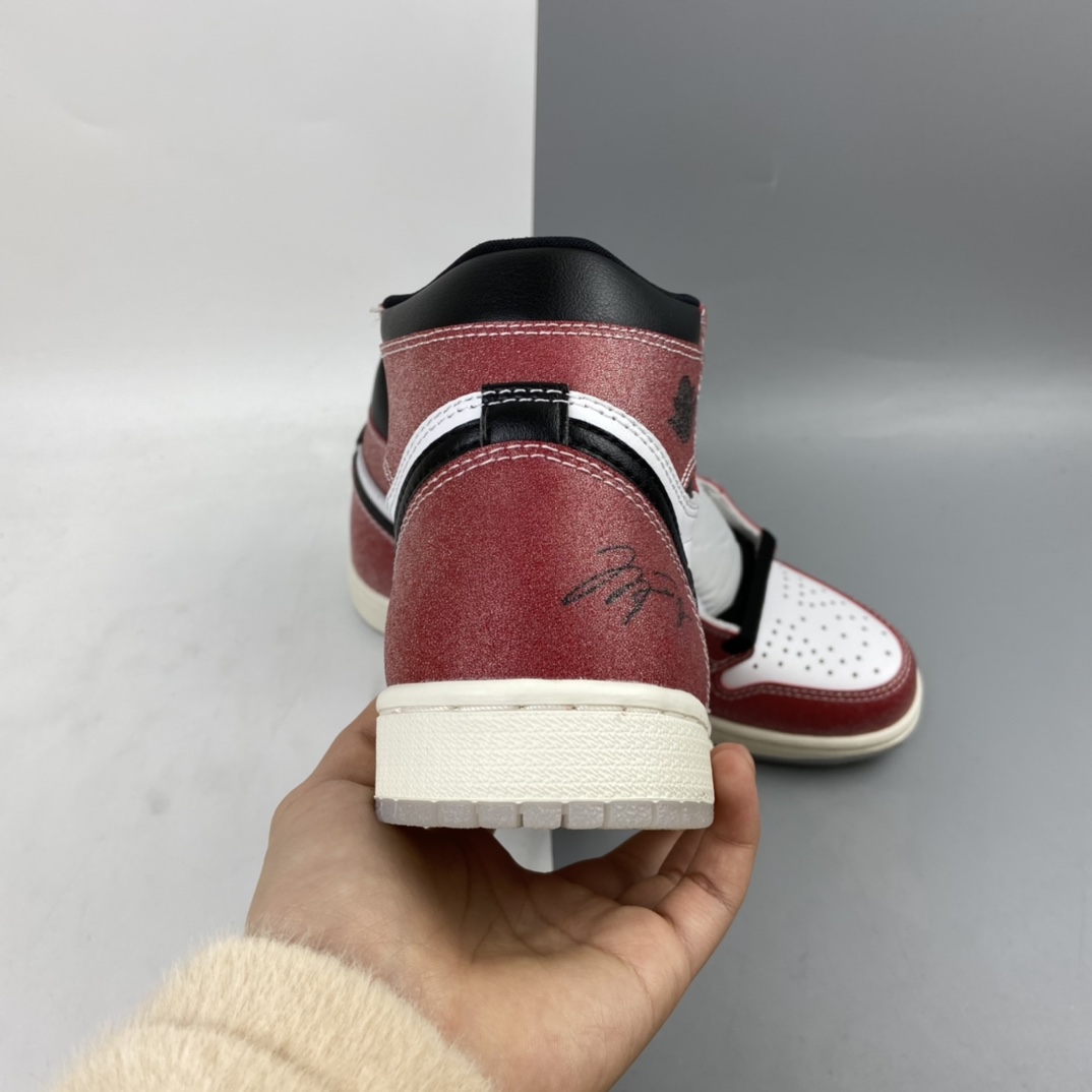 300 Air Jordan 1 Retro OG SP AJ1 乔1全新芝加哥 DA2728-100