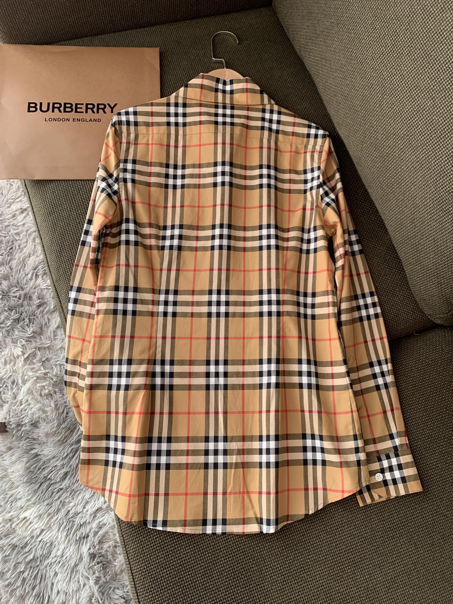 黄格衬衣#。️#原单品质·进出专柜无压力#Burberry/博柏利经典净版基础款（没有彩虹🌈）格子衬衣。