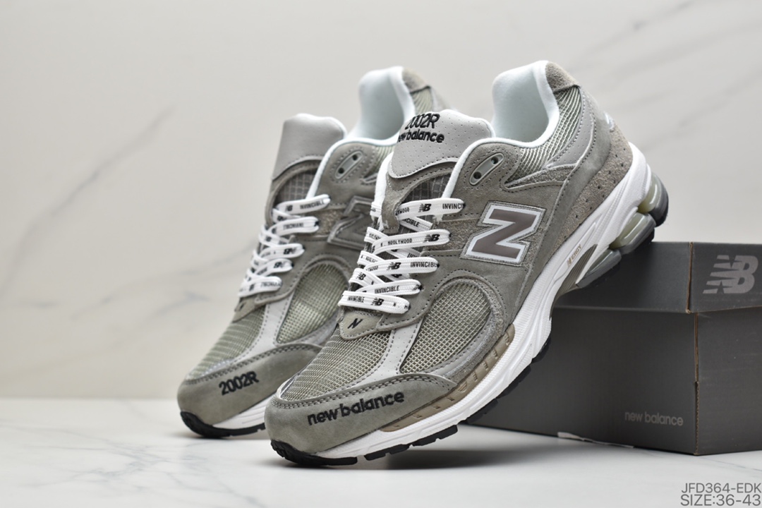 170 新百伦New Balance ML2002系列 鞋底真硅胶材质必备的时髦单品之一
