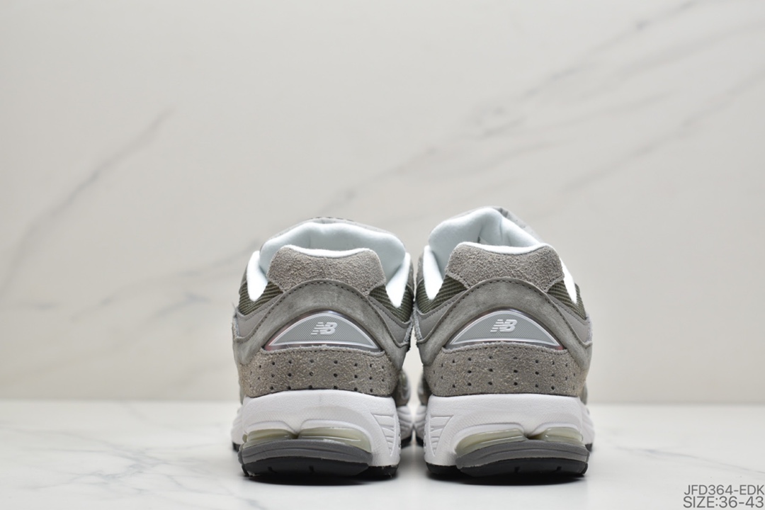 170 新百伦New Balance ML2002系列 鞋底真硅胶材质必备的时髦单品之一