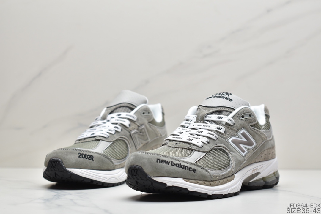 170 新百伦New Balance ML2002系列 鞋底真硅胶材质必备的时髦单品之一
