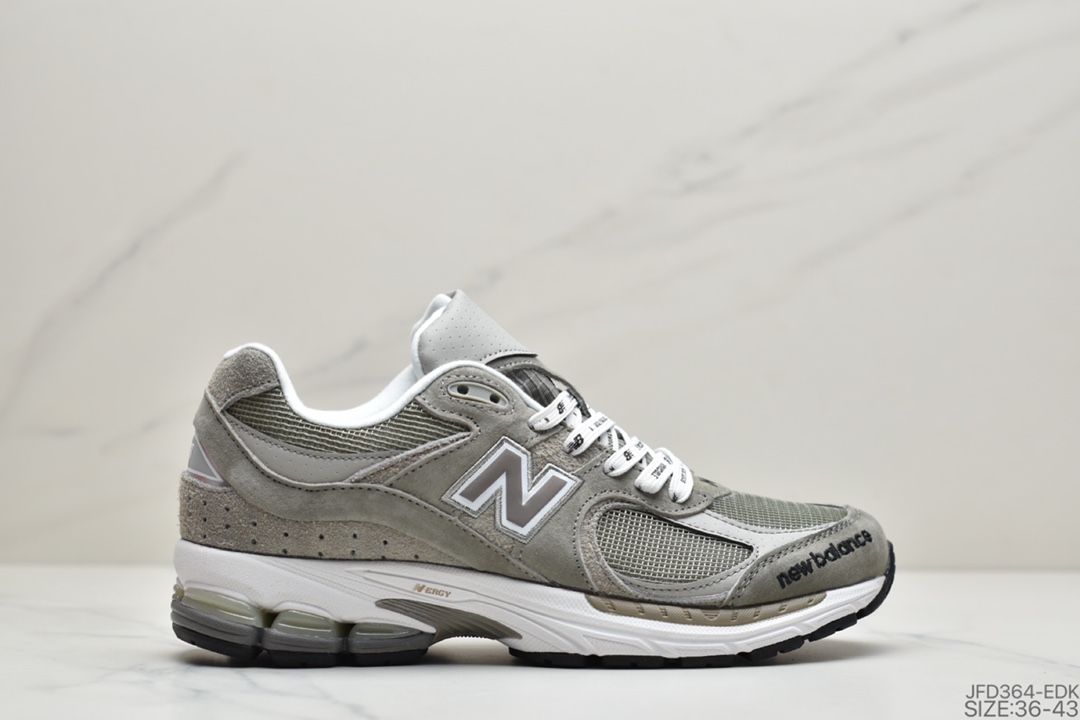 170 新百伦New Balance ML2002系列 鞋底真硅胶材质必备的时髦单品之一