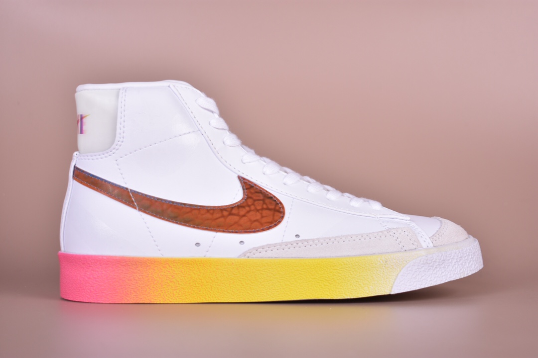 160 Nike Blazer Mid ’1977 Vintage WE”Multi-Color” 全息镭射小OW“白头层R8纹 炫彩PVC钩子彩虹渐变透明底”经典开拓者高帮百搭休闲运动板鞋 CZ8653-136-莆田鞋,莆田鞋货源,高仿鞋,高仿鞋货源,安福档口,莆田高仿鞋,莆田鞋批发,高仿鞋批发,莆田高仿运动鞋,高仿运动鞋,莆田运动鞋 160 Nike Blazer Mid ’1977 Vintage WE”Multi-Color” 全息镭射小OW“白头层R8纹 炫彩PVC钩子彩虹渐变透明底”经典开拓者高帮百搭休闲运动板鞋 CZ8653-136