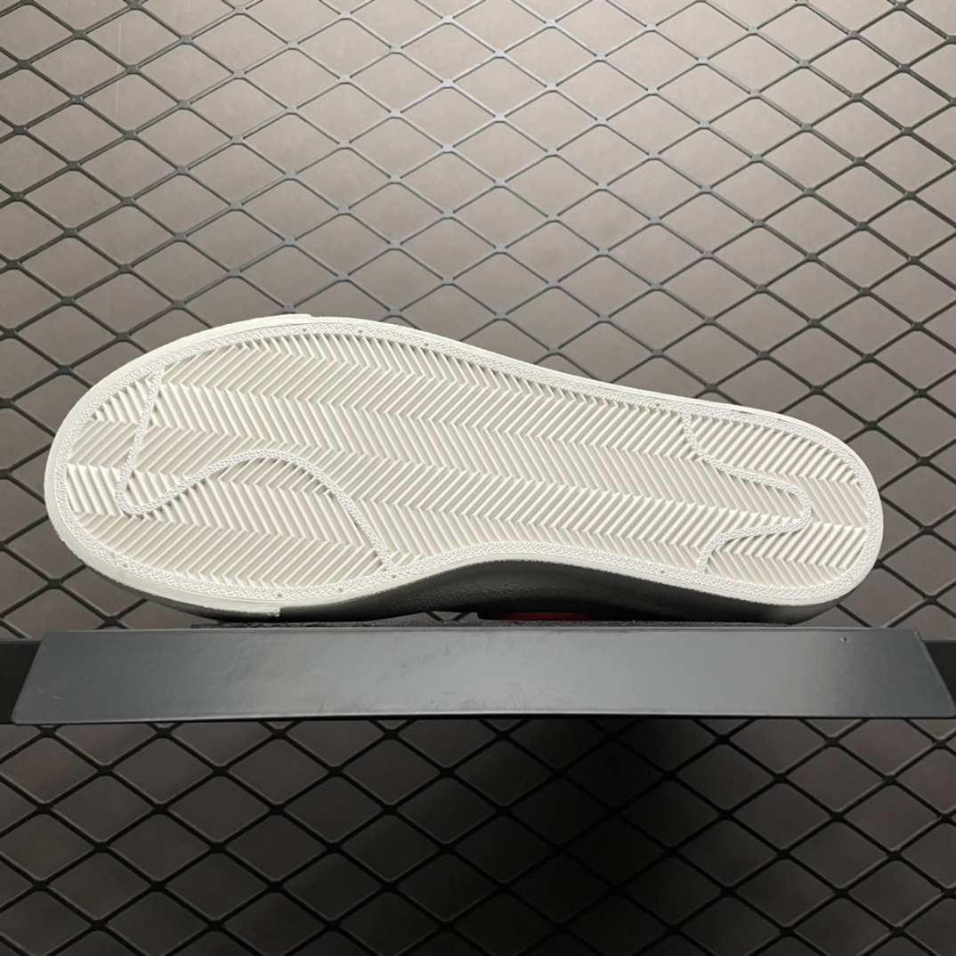 220 Nike Blazer Mid’77 Infinite 开拓者高帮休闲运动板鞋 DA7233-100