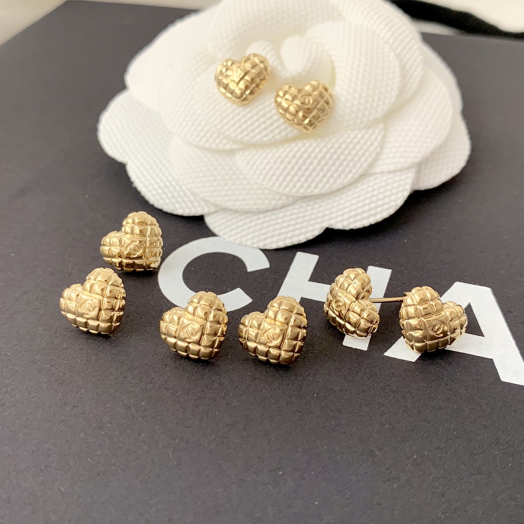 Chanel Chanel同款18K菱形爱心耳钉