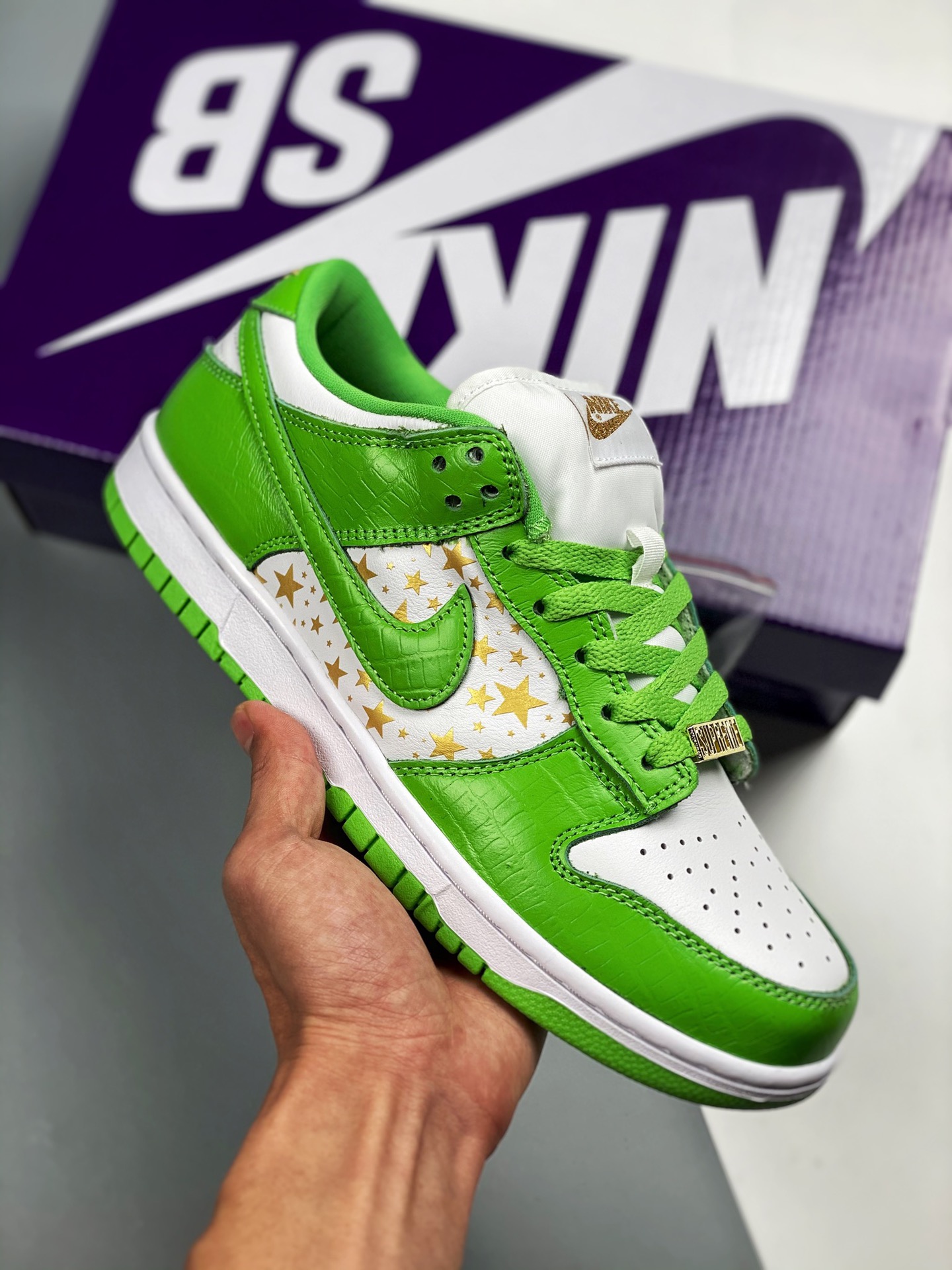 Supreme x NK SB Dunk "Mean Green" 白金绿 纯原生产线 #原厂织唛标 一致匹配原版 #全市场唯一正确鞋带绑法 #原楦原纸板开发 匹配原版98%以上 #后跟垫棉独家呈现 后跟反口里弧度正确 #全新后跟电绣 电…