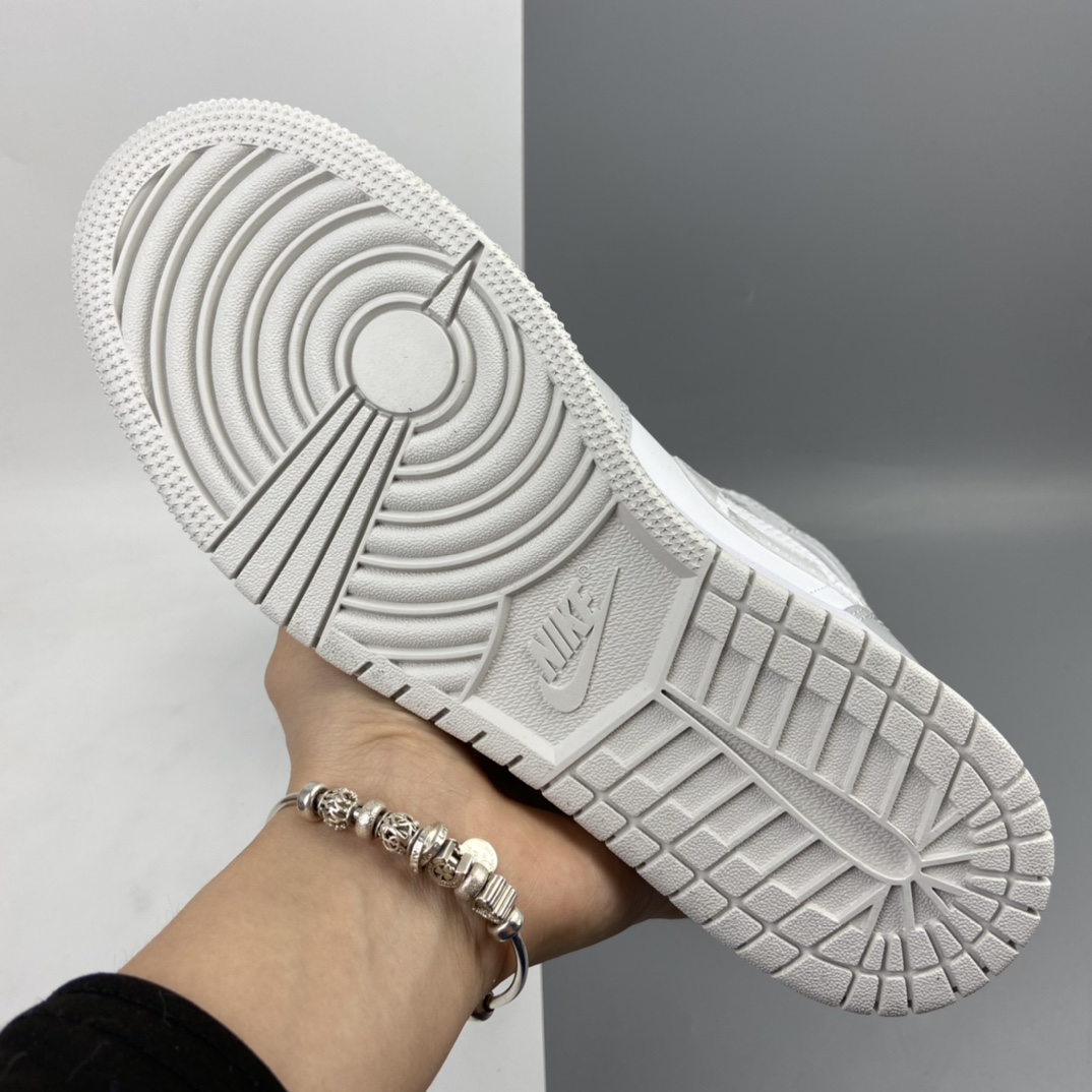 280 Air Jordan 1 Mid AJ1 乔1 中帮百搭休闲运动板鞋 DD3235-100