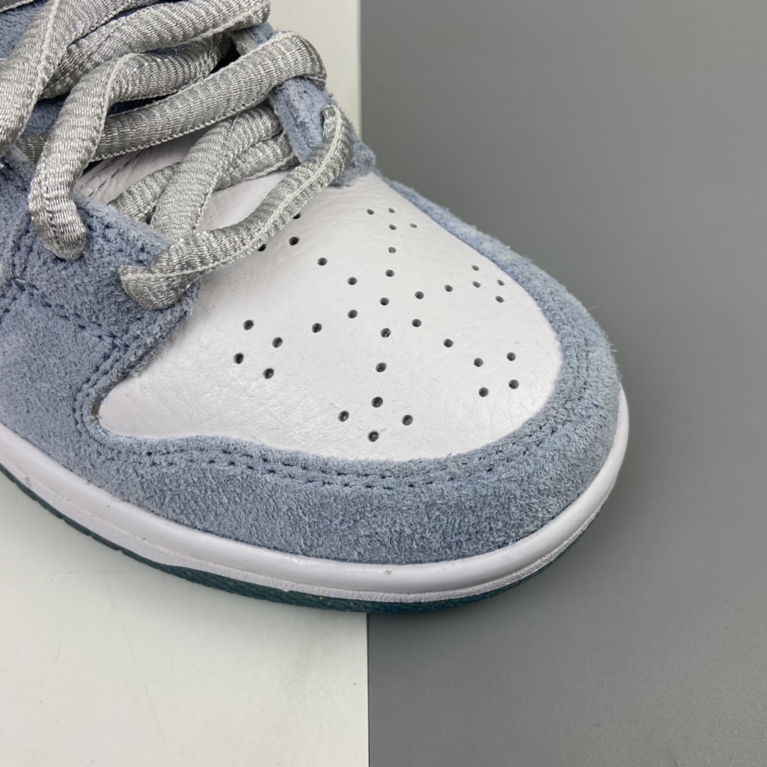 350 Sean Cliver x Nike SB Dunk Low Pro”White/Psychic Blue-Metallic Gold” 雾霾蓝白金钩水晶底 DC9936-100