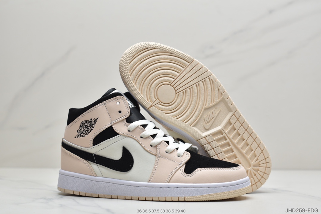 190  乔丹/Air Jordan 1 Mid AJ1 乔1 中帮搭百休运闲动板鞋BQ6472-800