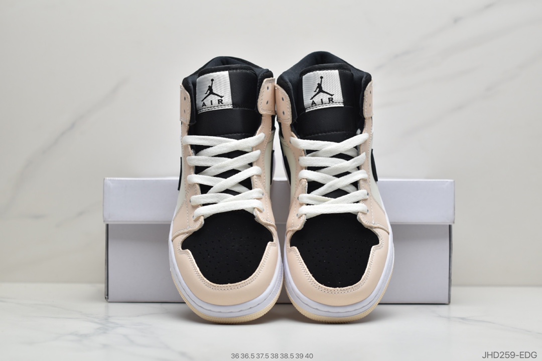 190  乔丹/Air Jordan 1 Mid AJ1 乔1 中帮搭百休运闲动板鞋BQ6472-800