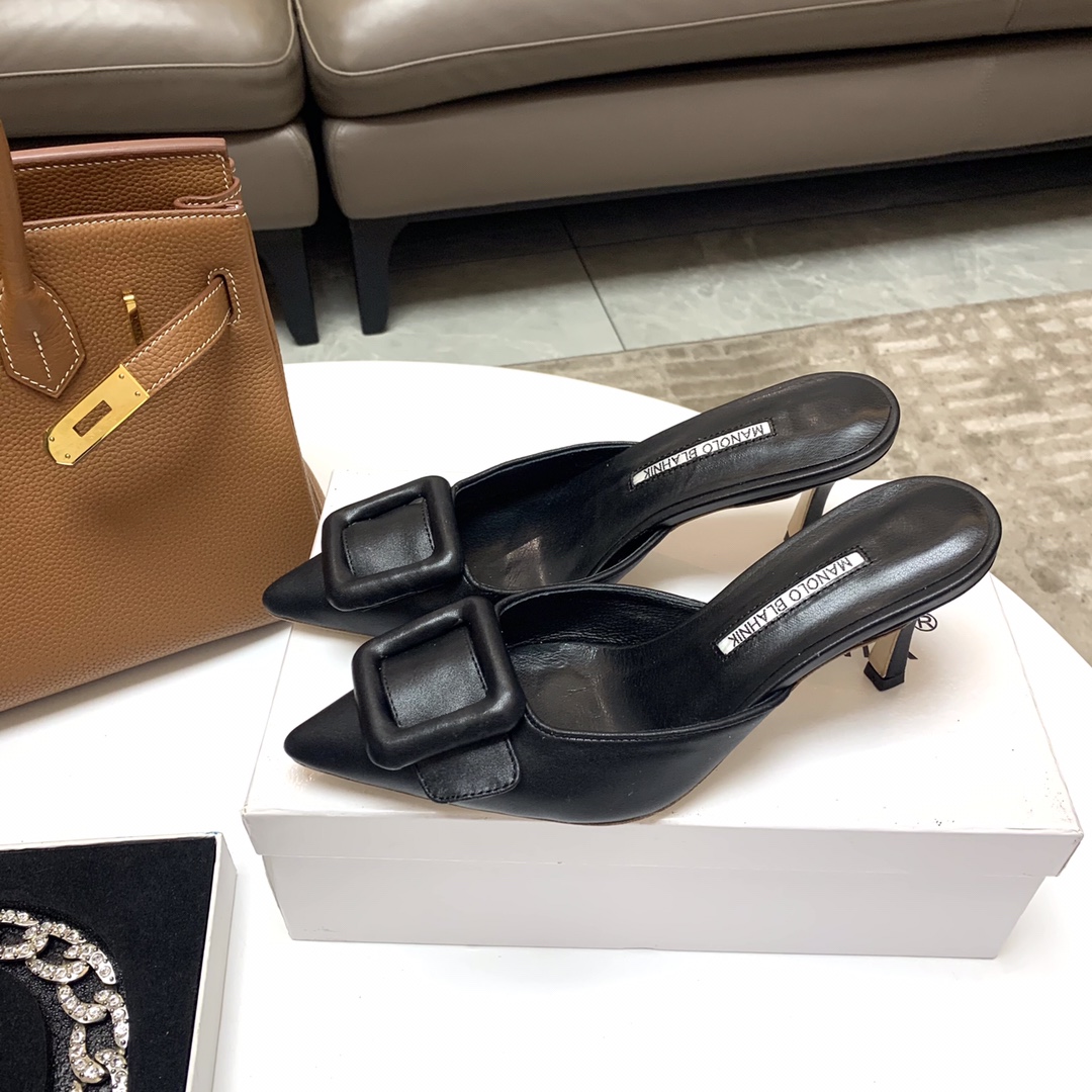 Manolo Blahnik Black Leather Mules with Buckle Detail - Elegant and Chic 2 i1615011727 8592 7